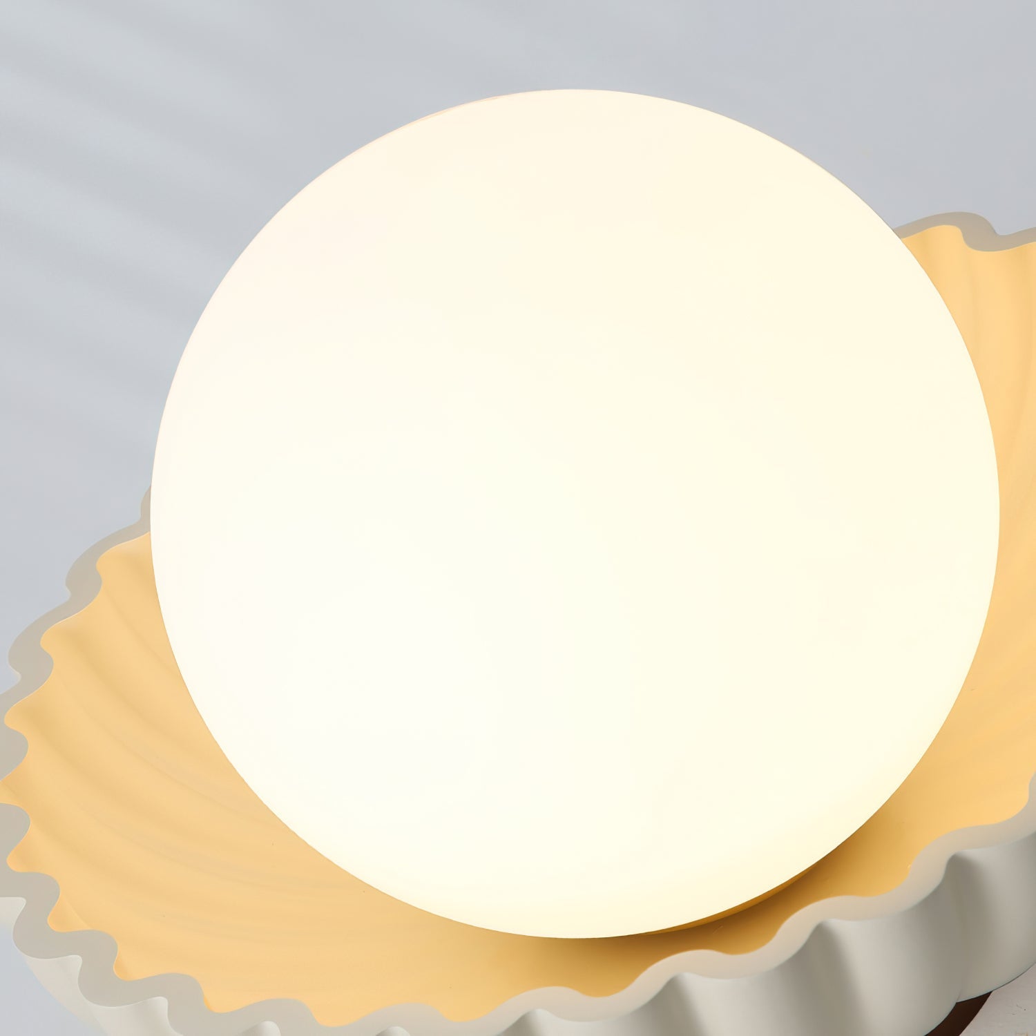 Scallop Glow Flush Mount Ceiling Light - Neutralighting