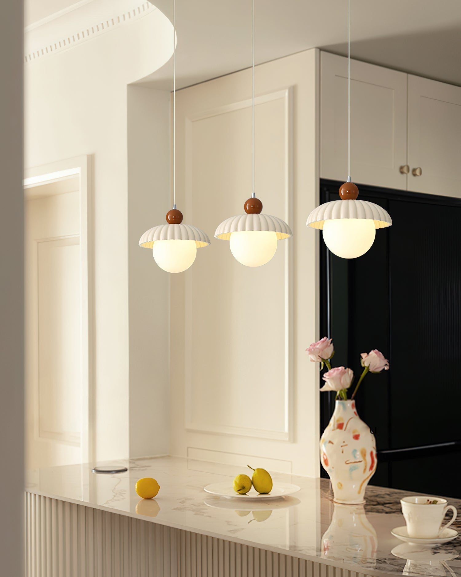 Alien Retro Charm Pendant Light - Neutralighting