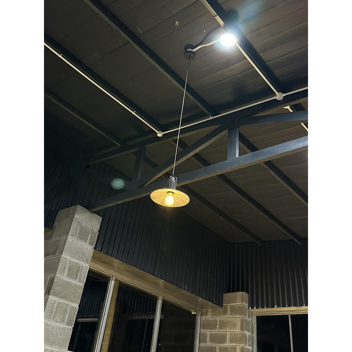 Yrvuvyi Modern Minimalist Industrial Metal Pendant Light - Neutralighting