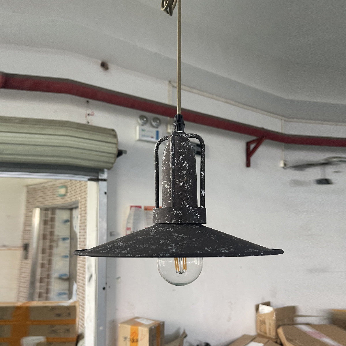 Yrvuvyi Modern Minimalist Industrial Metal Pendant Light - Neutralighting
