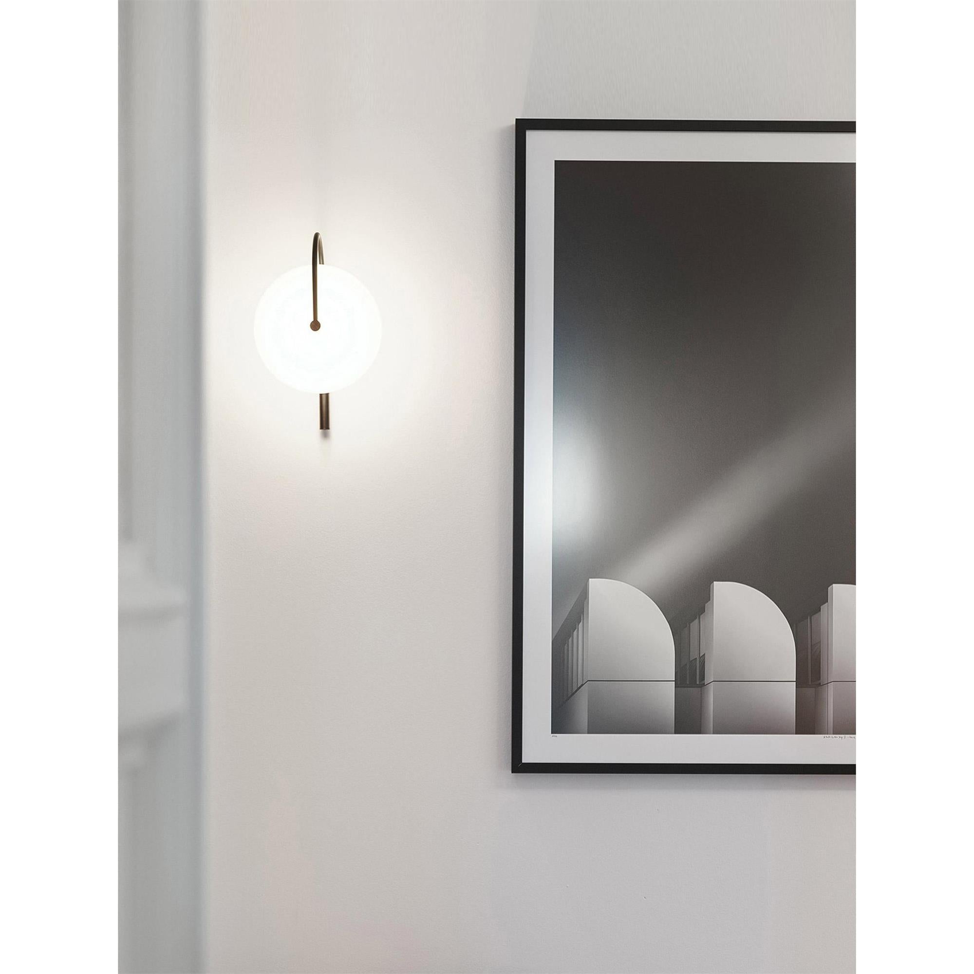 Norduvyn Modern Minimalist Art Metal Glass Wall Lamp - Neutralighting