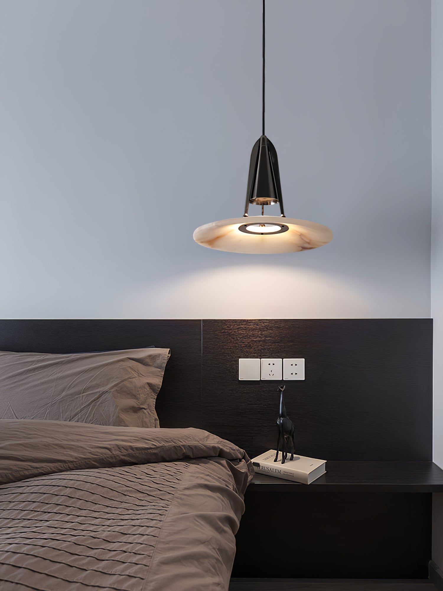 Zothayra Conical Metal Pendant Light - Neutralighting