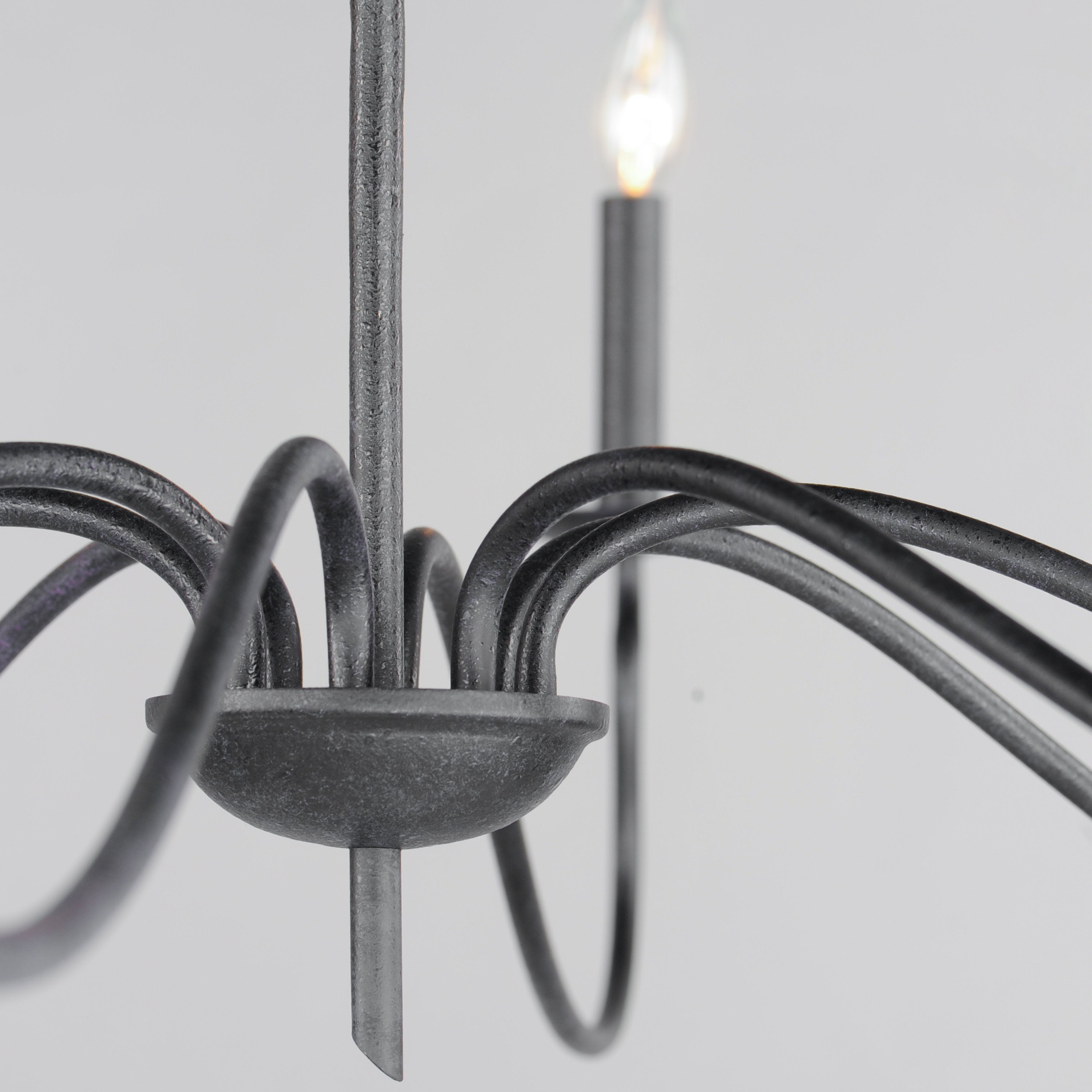 Rauduvyo Modern Minimalist Industrial Metal Chandelier - Neutralighting