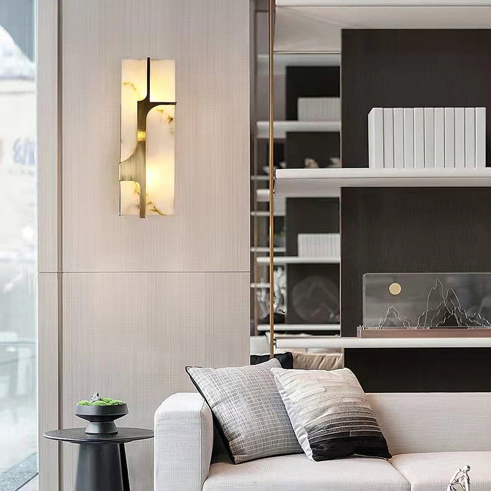 Ariel Wall Lamp Alabaster & Brass Elegance - Neutralighting