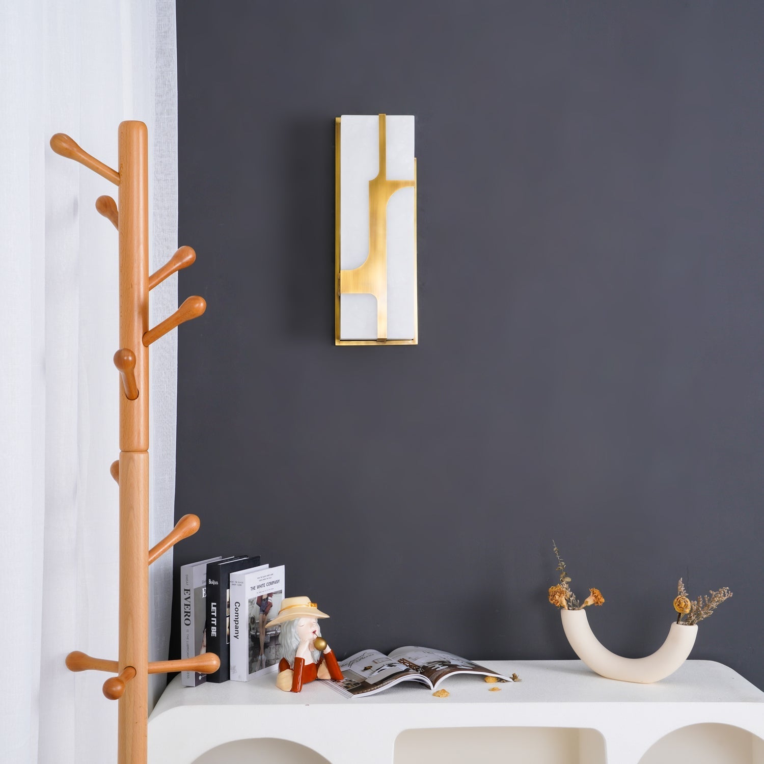 Ariel Wall Lamp Alabaster & Brass Elegance - Neutralighting