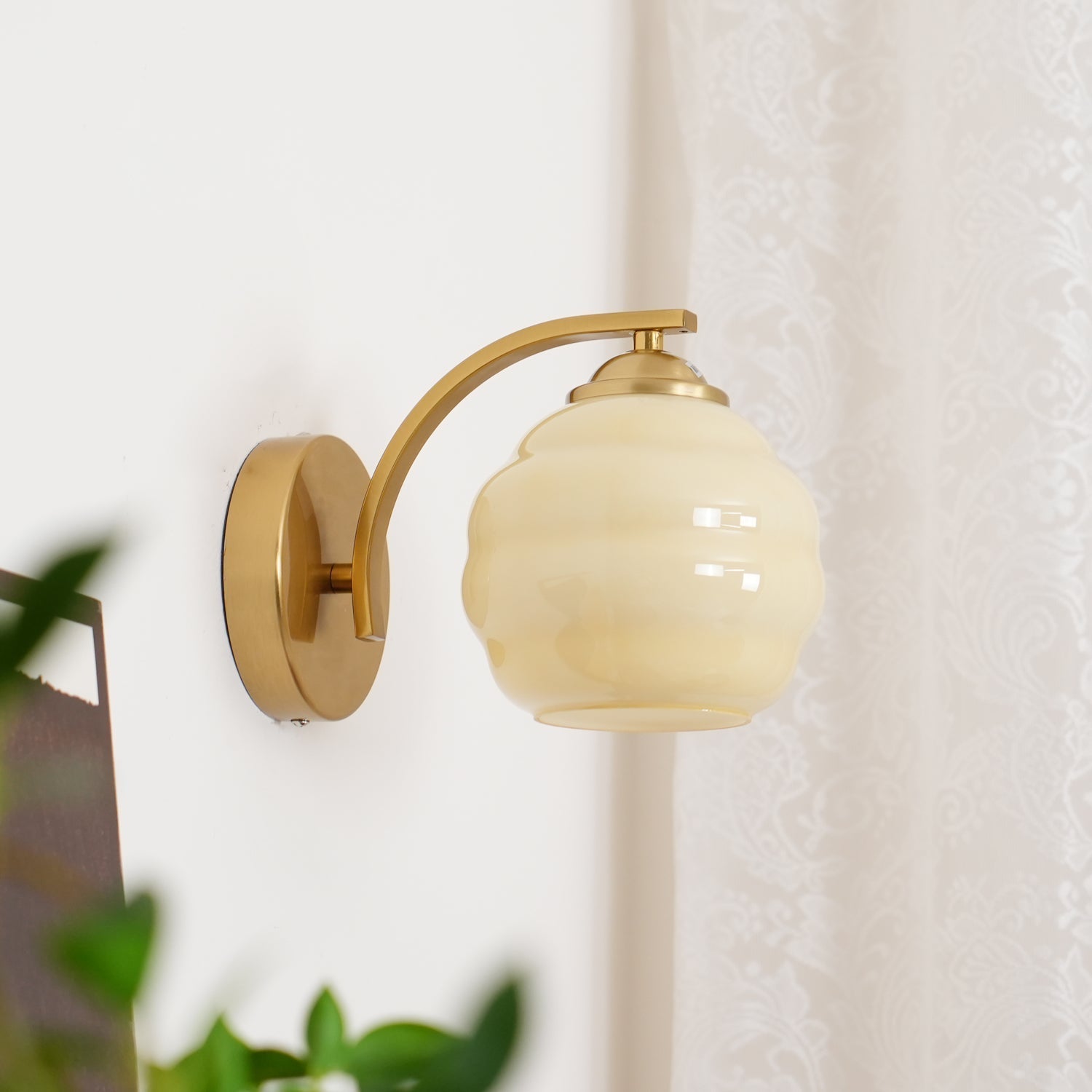 Nino Vintage Lantern Wall Lamp - Neutralighting