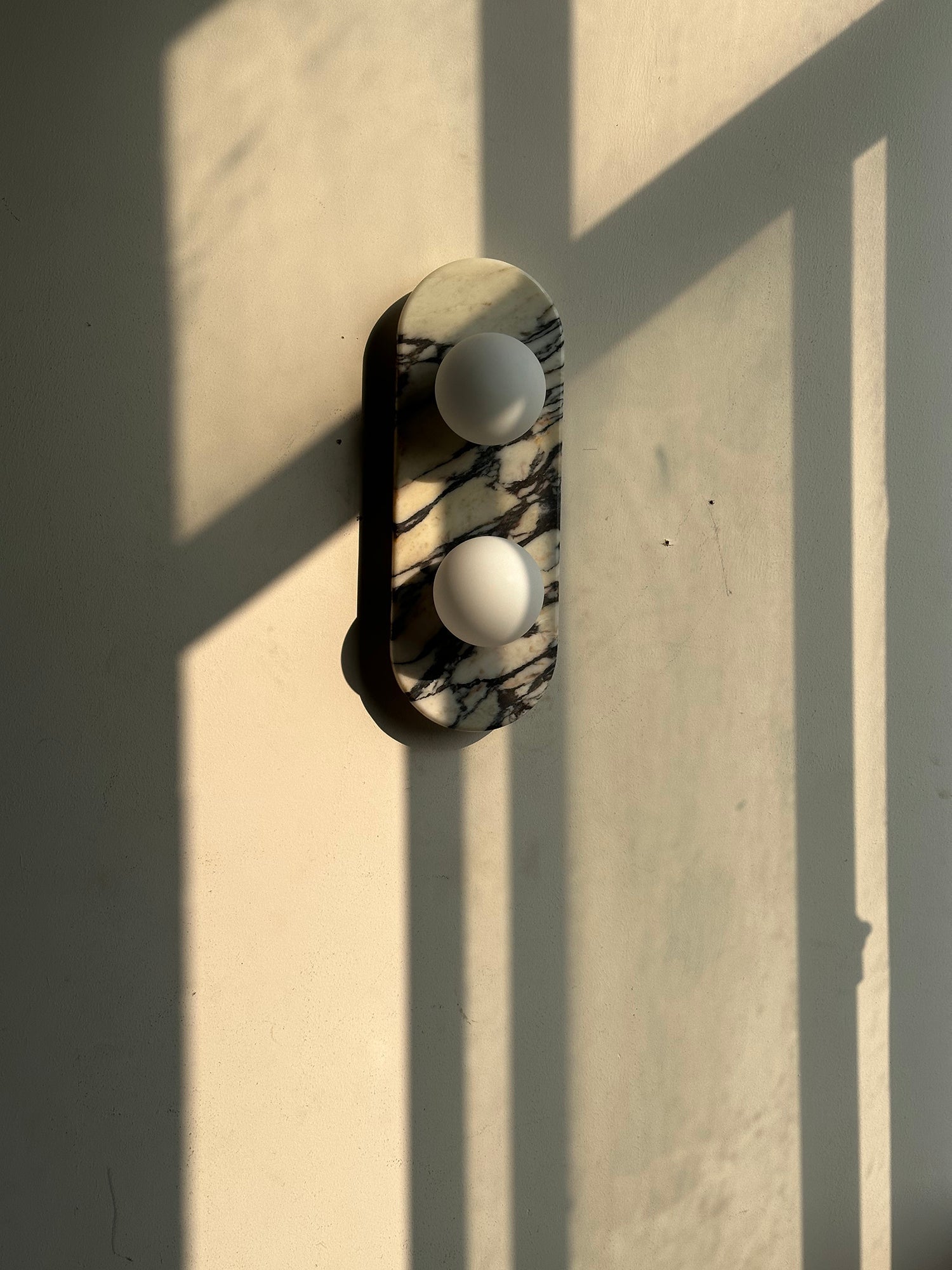 Alvuvyo Elegance Modern Marble Wall Lamp - Neutralighting