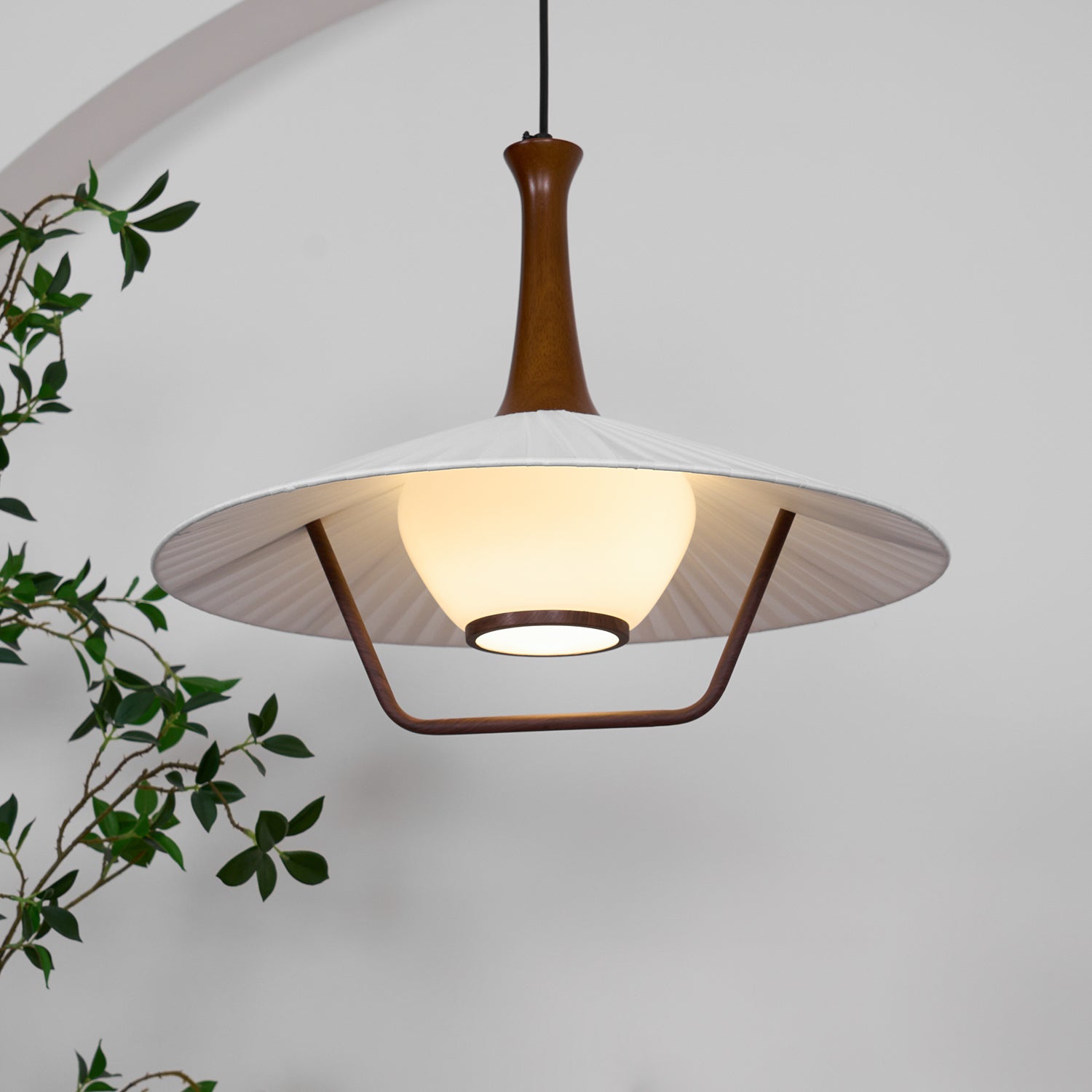 Vionne Mid-Century Wood and White Pendant Lamp - Neutralighting