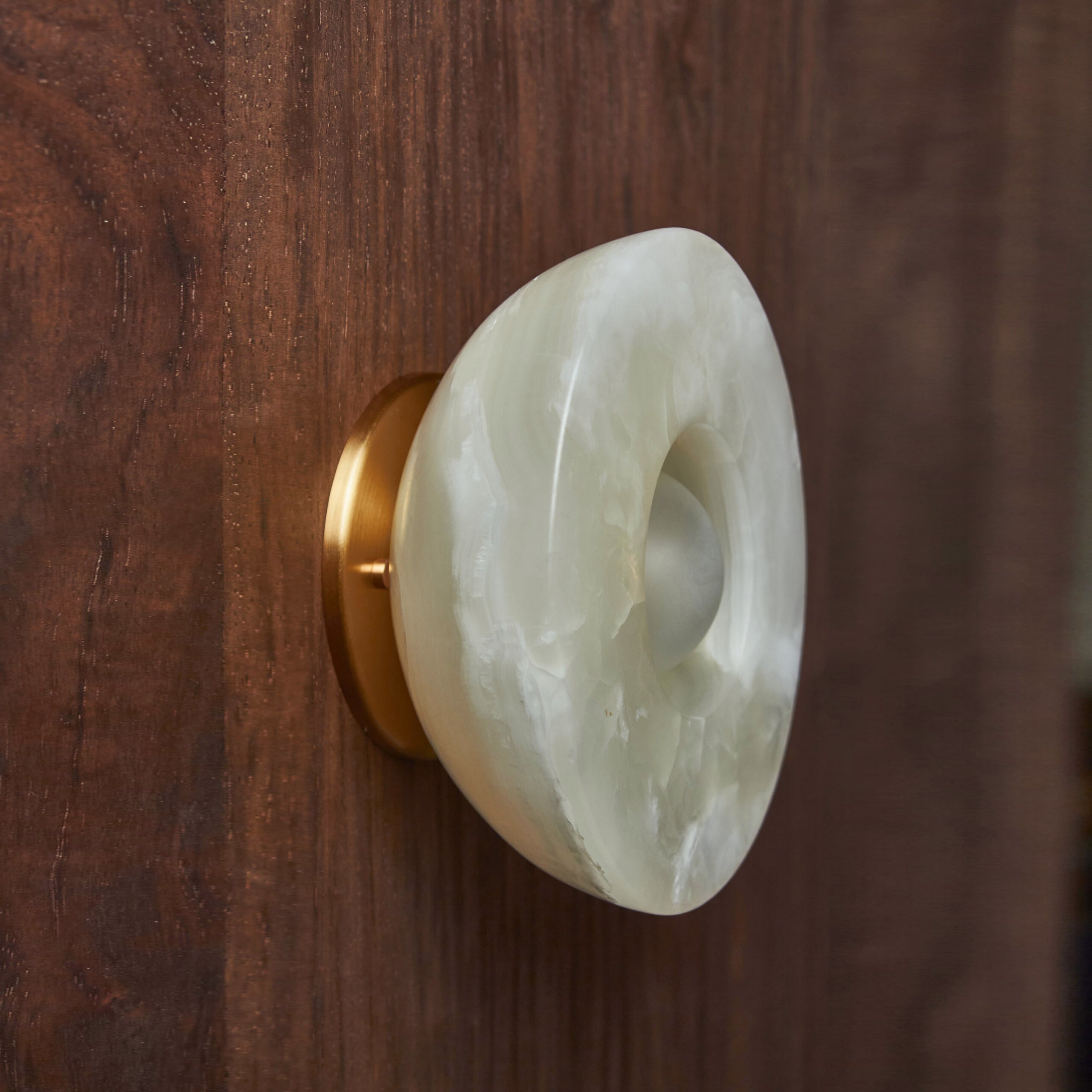 Ildvuvyo Modern Minimalist Jade Sconce Wall Lamp - Neutralighting