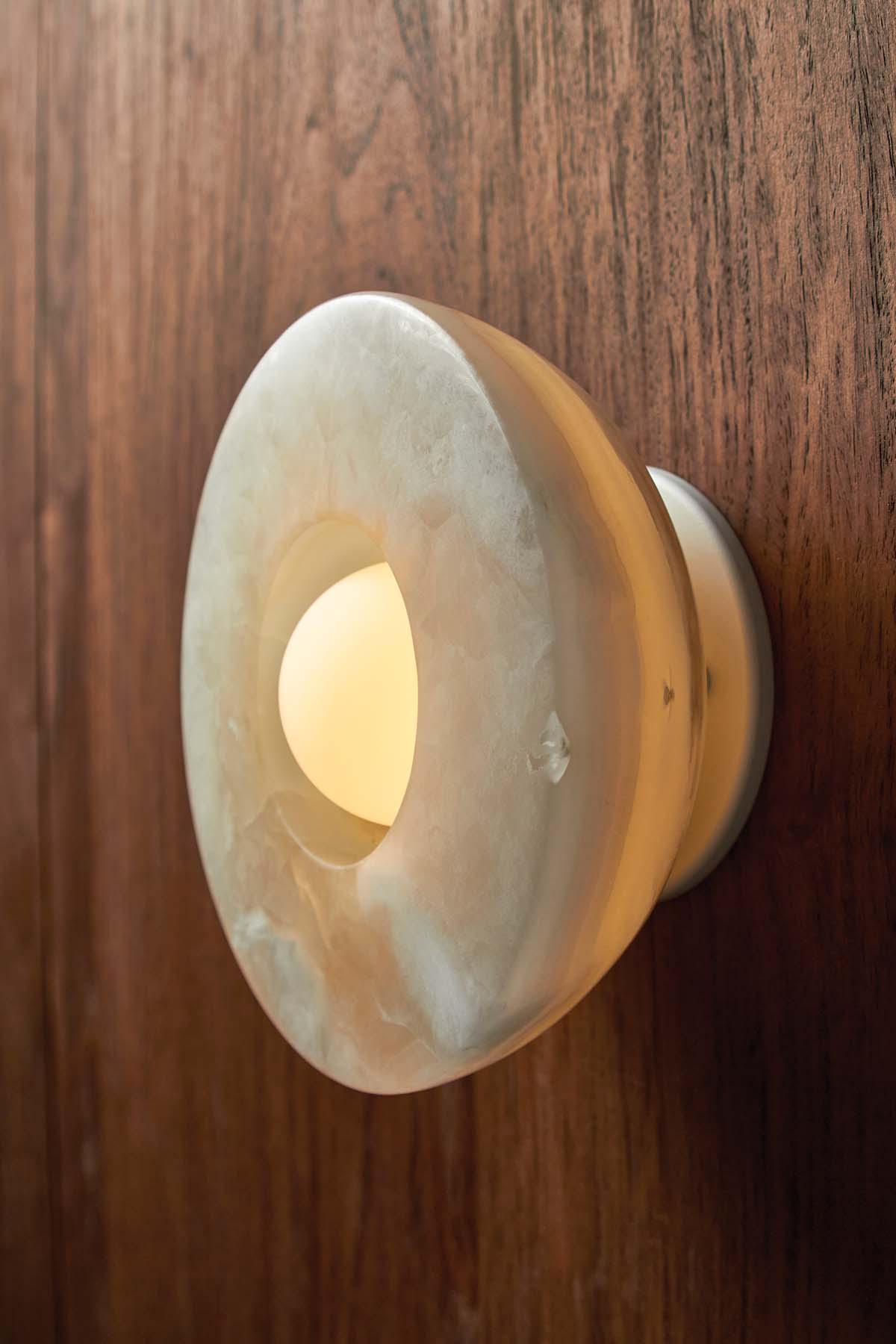Ildvuvyo Modern Minimalist Jade Sconce Wall Lamp - Neutralighting
