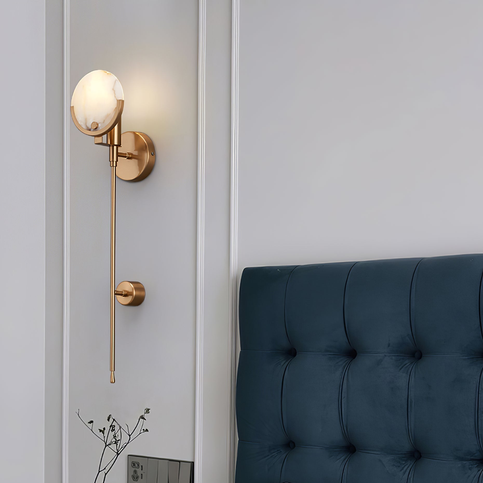 Bravi Brass Sconce Alabaster - Neutralighting
