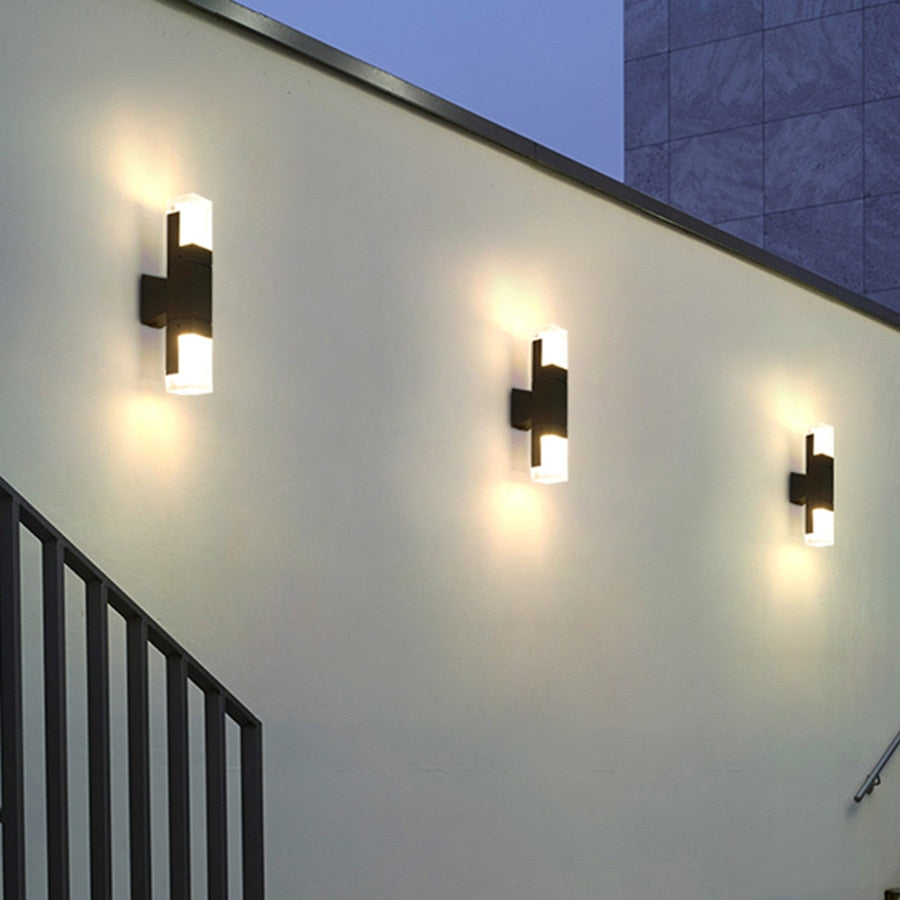 Ray Modern Rectangular Double- Head Metal Outdoor Wall Lamp - Neutralighting