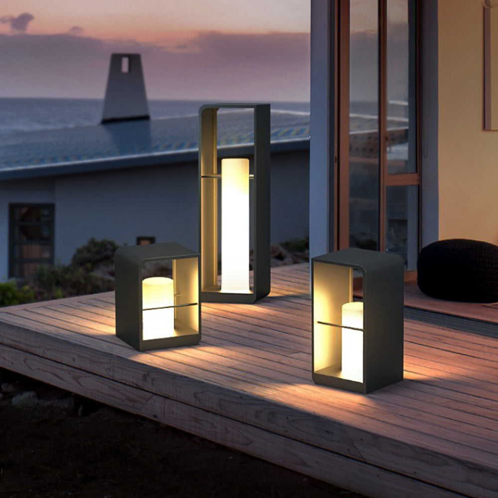 Ray Minimalist Rectangular Solar Power Outdoor Path Lighting, Black - Neutralighting