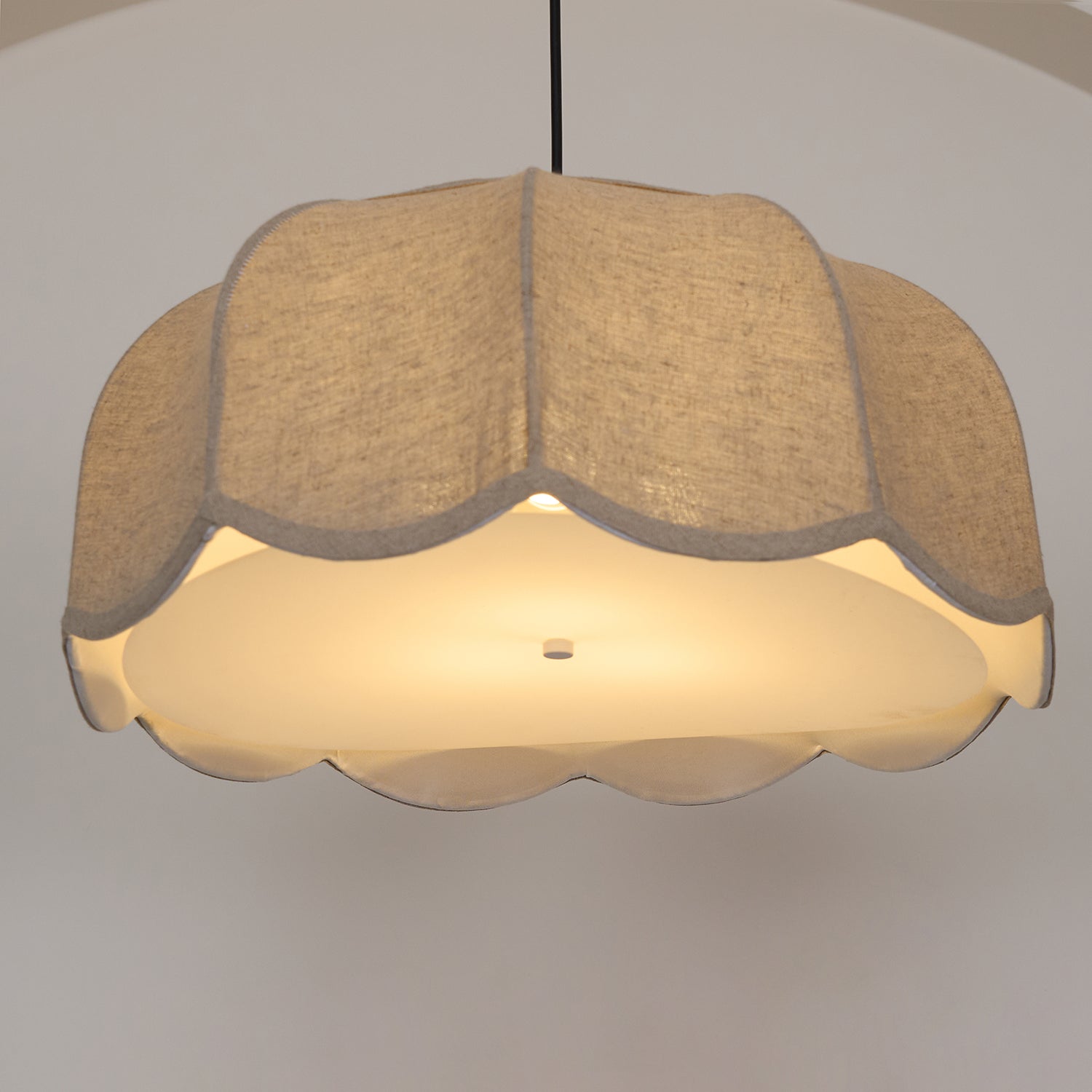 Sora Banana Leaf Pendant Light