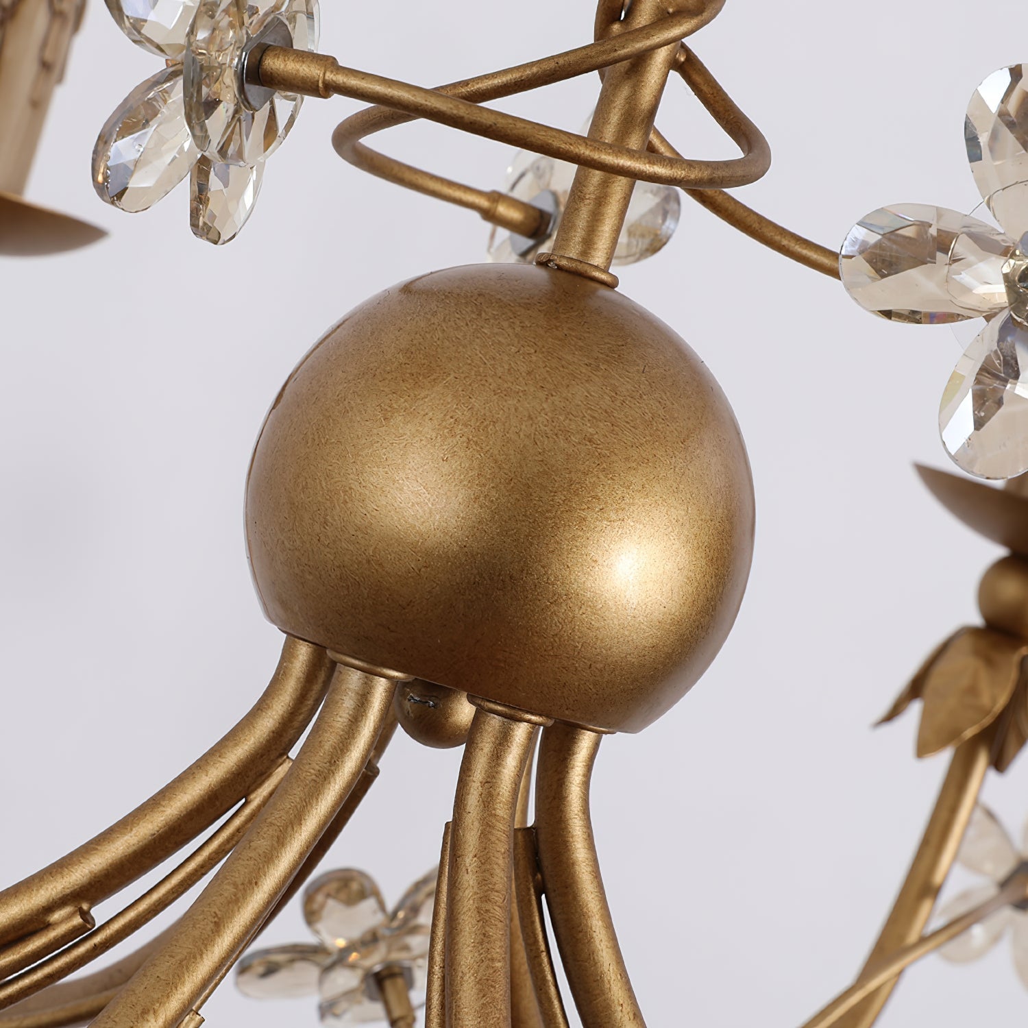 Ornuvyu Postmodern Luxury Clear Metal Crystal Chandelier - Neutralighting