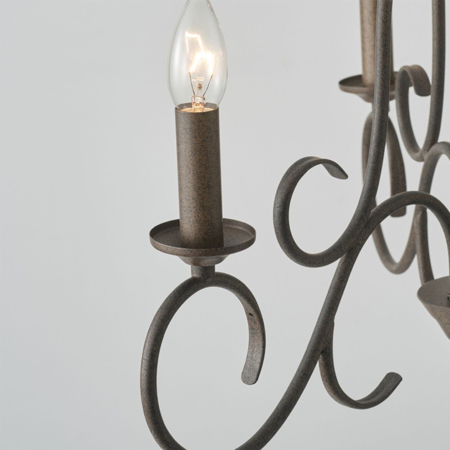 Dvaluvyu Vintage Industrial Metal Chandelier - Neutralighting