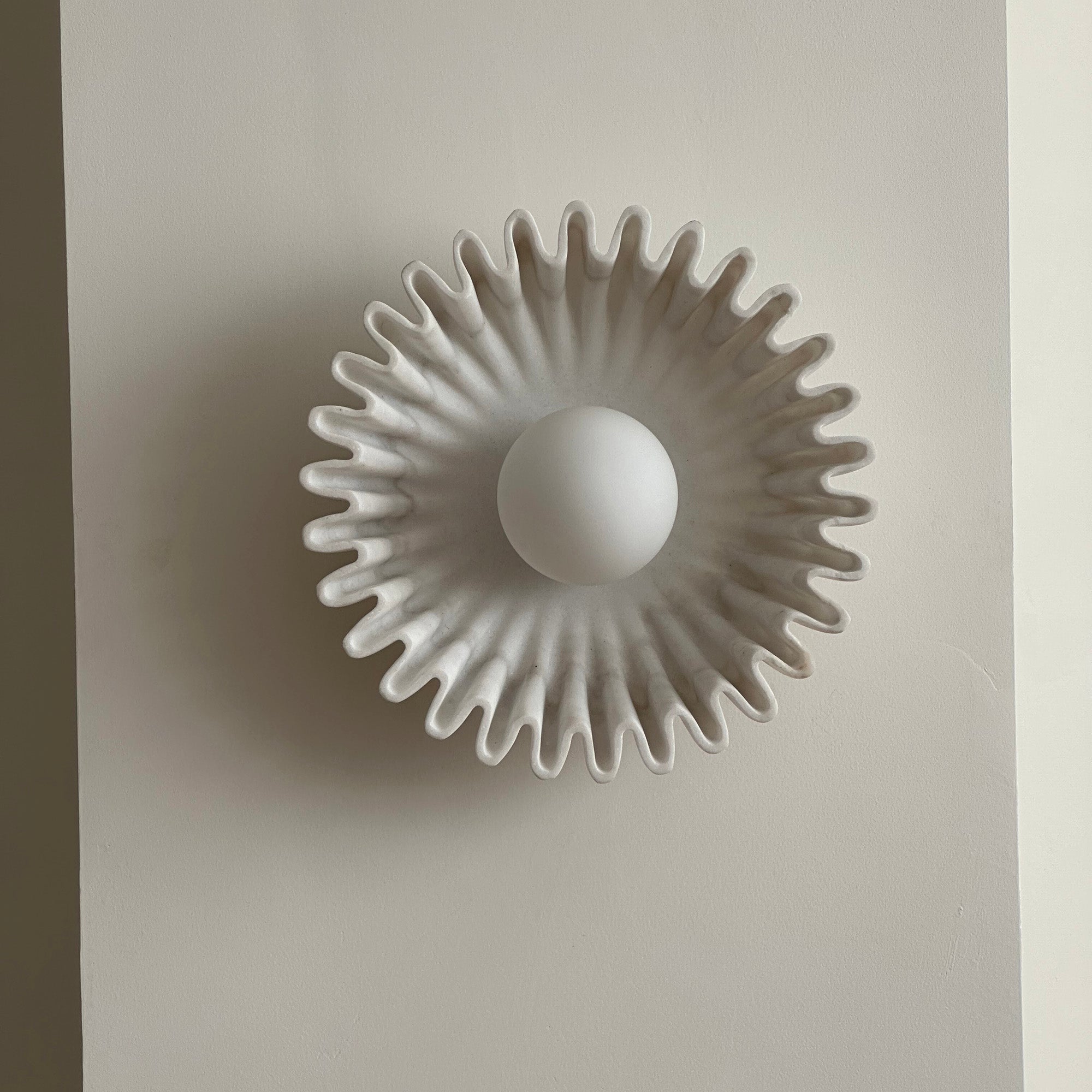 Wall Lamp Ceramics and Glass Dark Green White Black Beige Sculptural - Neutralighting