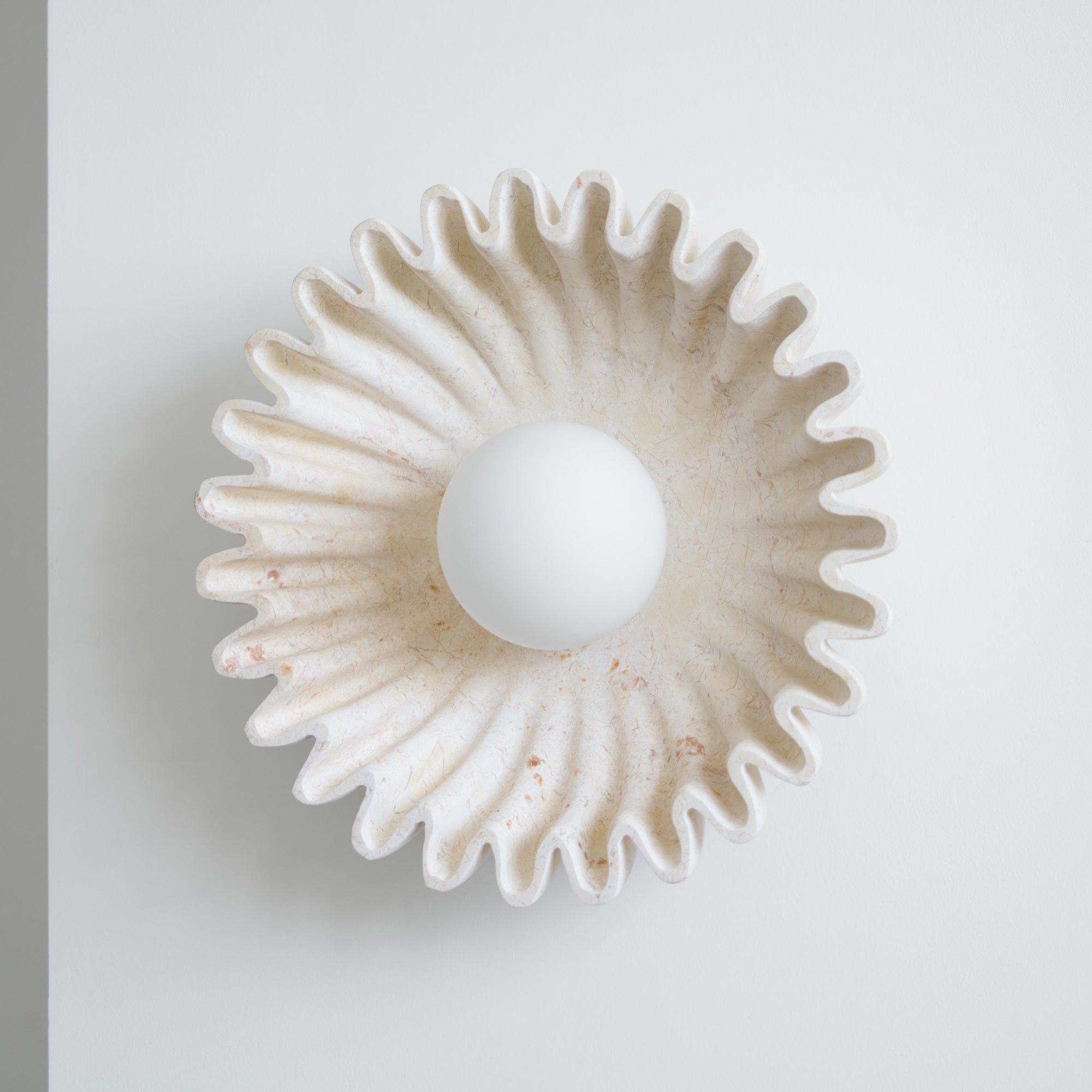 Wall Lamp Ceramics and Glass Dark Green White Black Beige Sculptural - Neutralighting