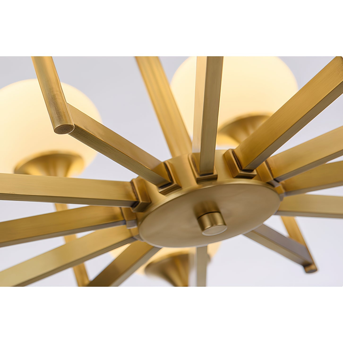 Himinuvyh Vintage Industrial Metal Glass Chandelier - Neutralighting