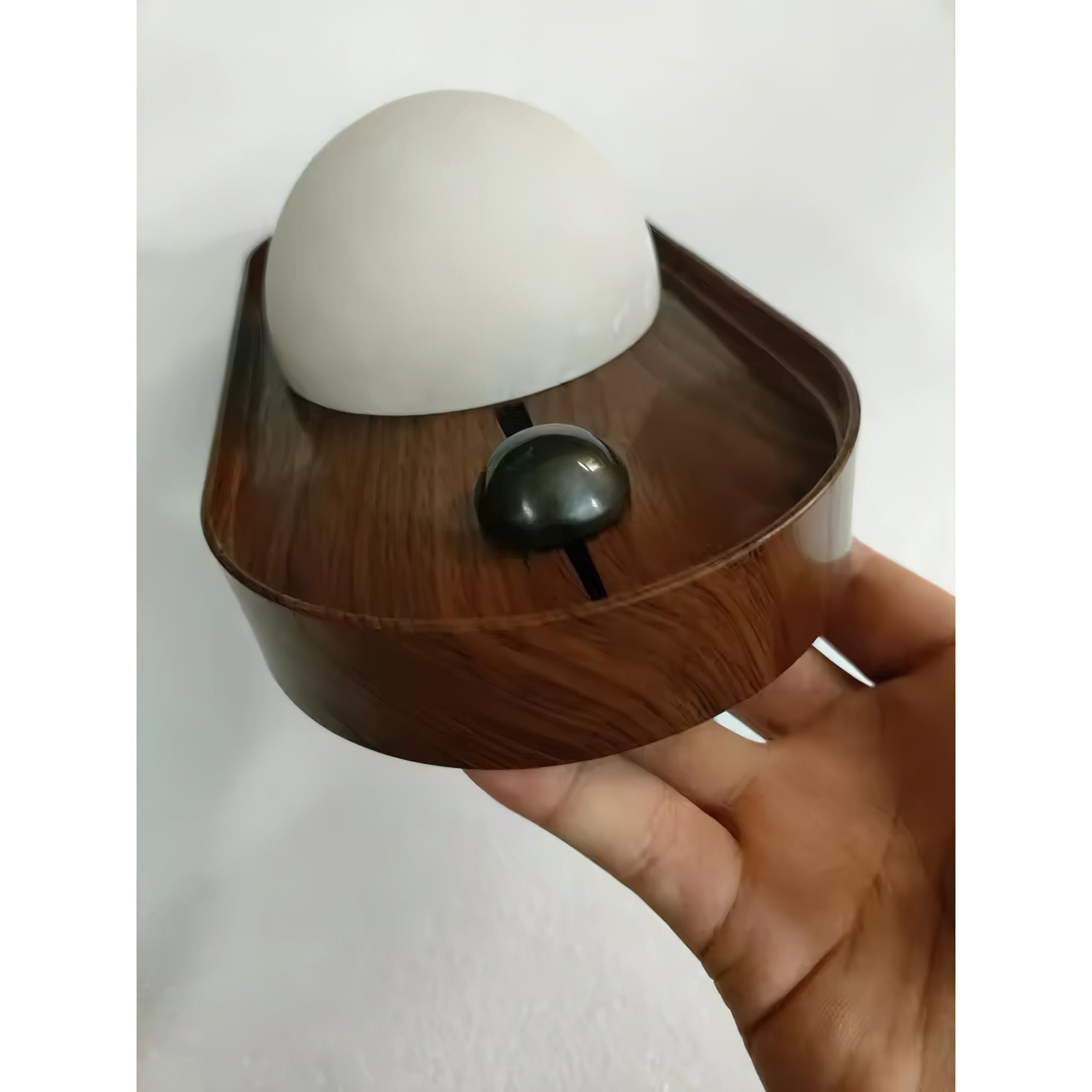 Gloruvyu Individual Creativity Metal Alabaster Wall Lamp - Neutralighting