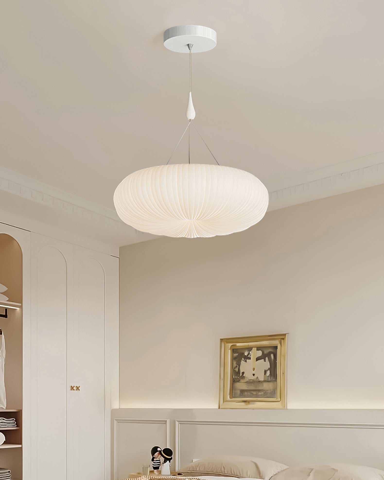 Bobby Oval Pendant Light - Neutralighting