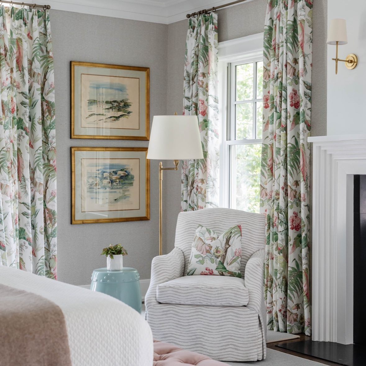 Theodore Wall Lamp Brass Fabric - Neutralighting