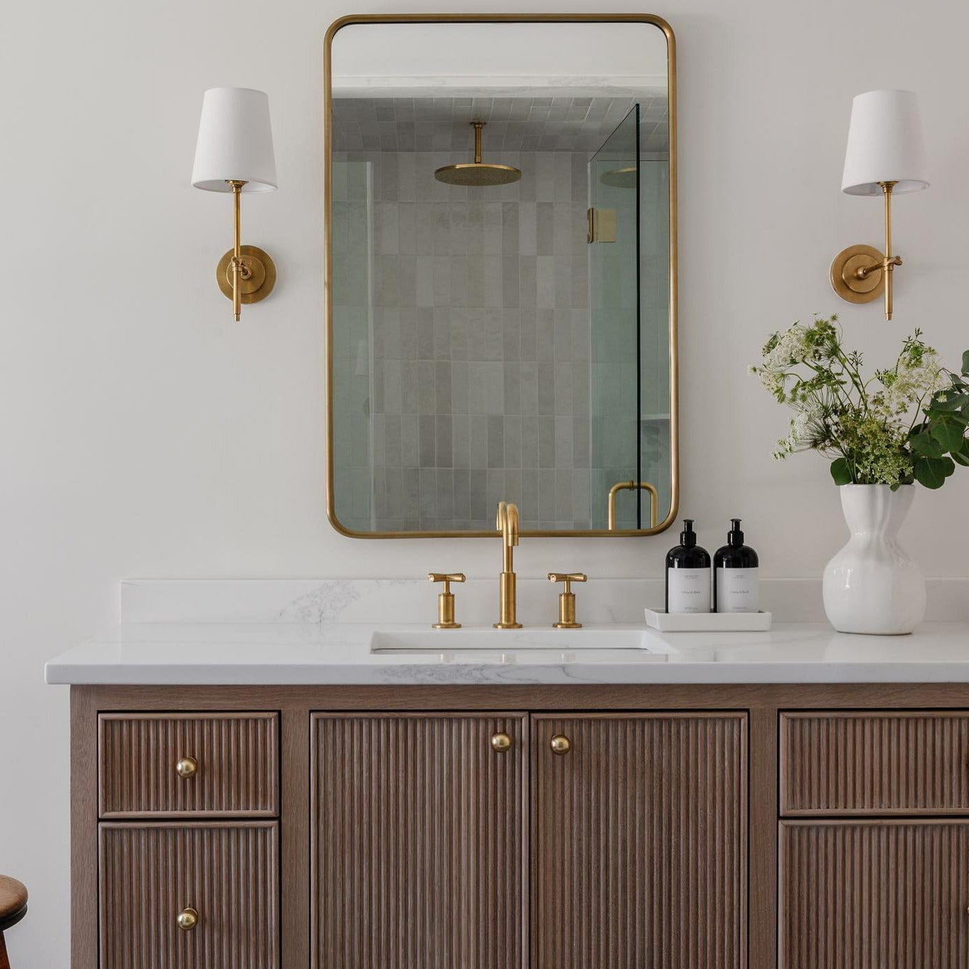 Theodore Wall Lamp Brass Fabric - Neutralighting