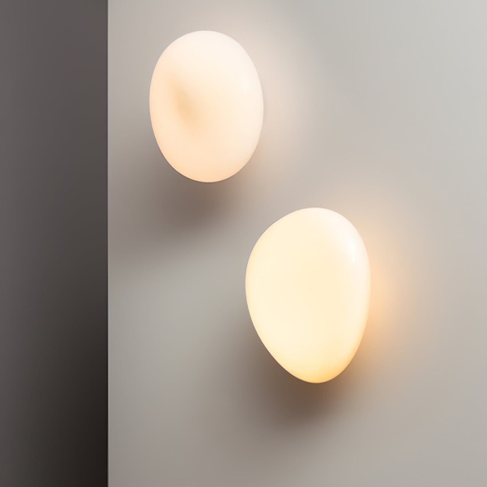 Ruvin Bubble Glass Wall Lamp - Neutralighting