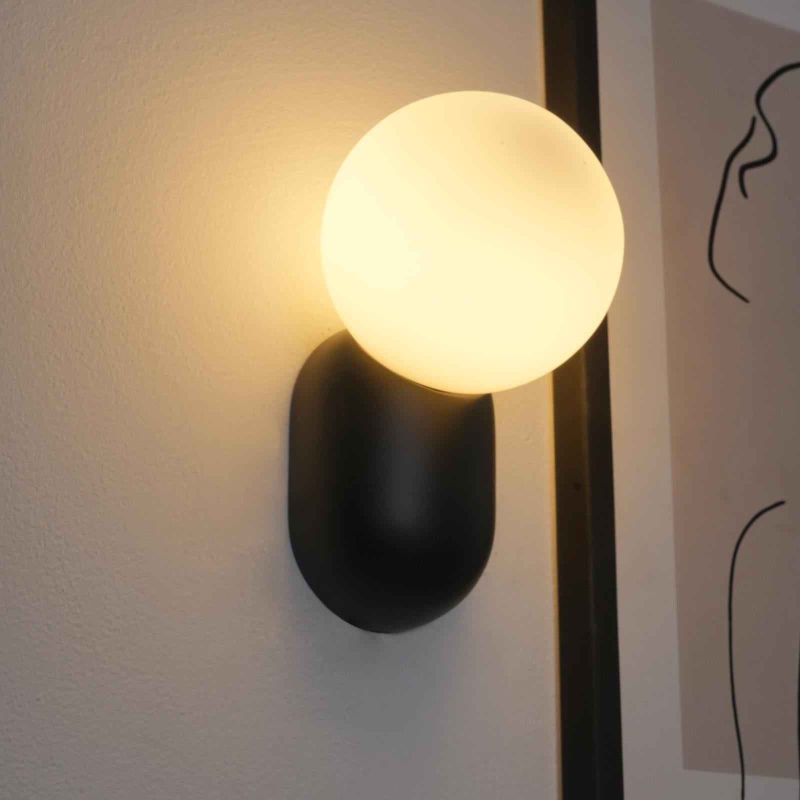Lunara Minimalist Globe Wall Sconce - Neutralighting
