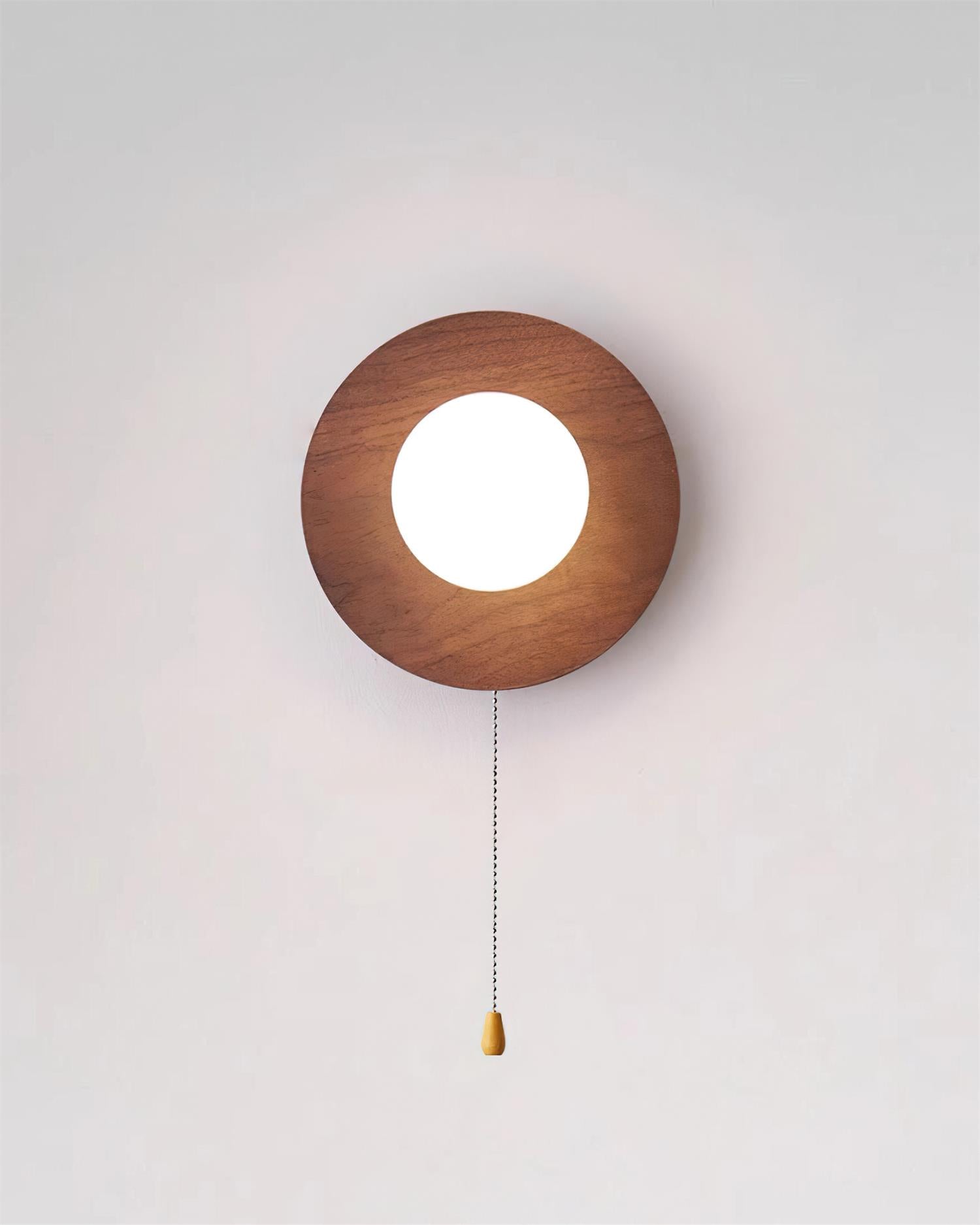 Olyne Wooden Wall Lamp - Neutralighting