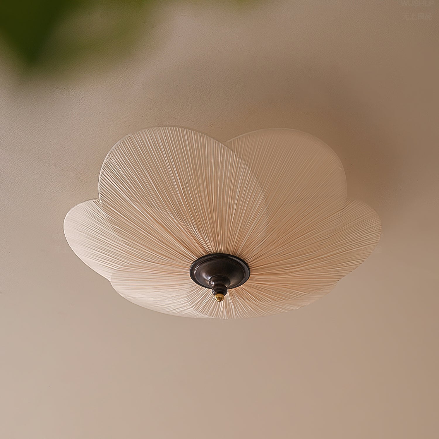 Evola Petal-Inspired Flush Mount Ceiling Light - Neutralighting