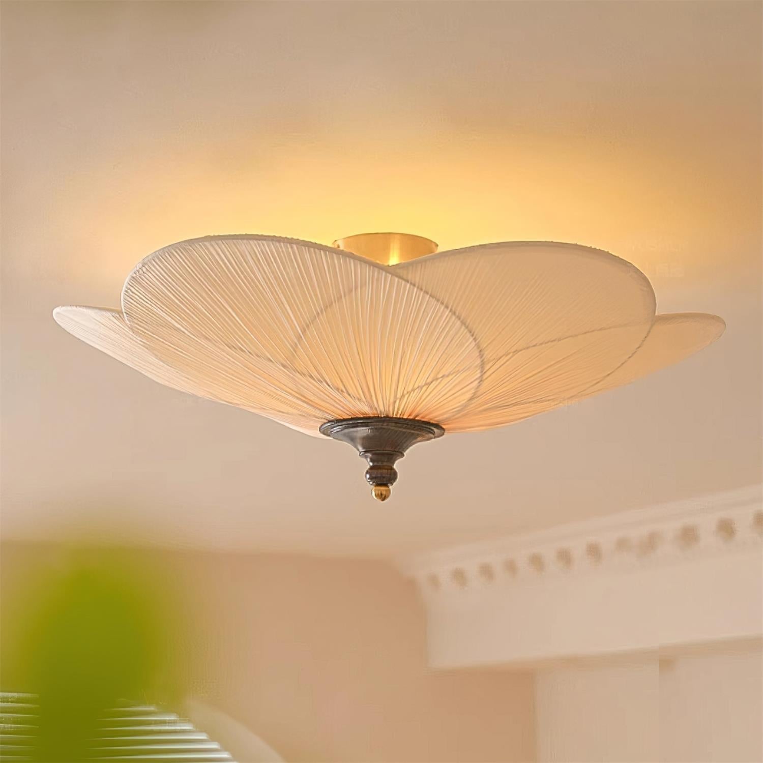 Evola Petal-Inspired Flush Mount Ceiling Light - Neutralighting