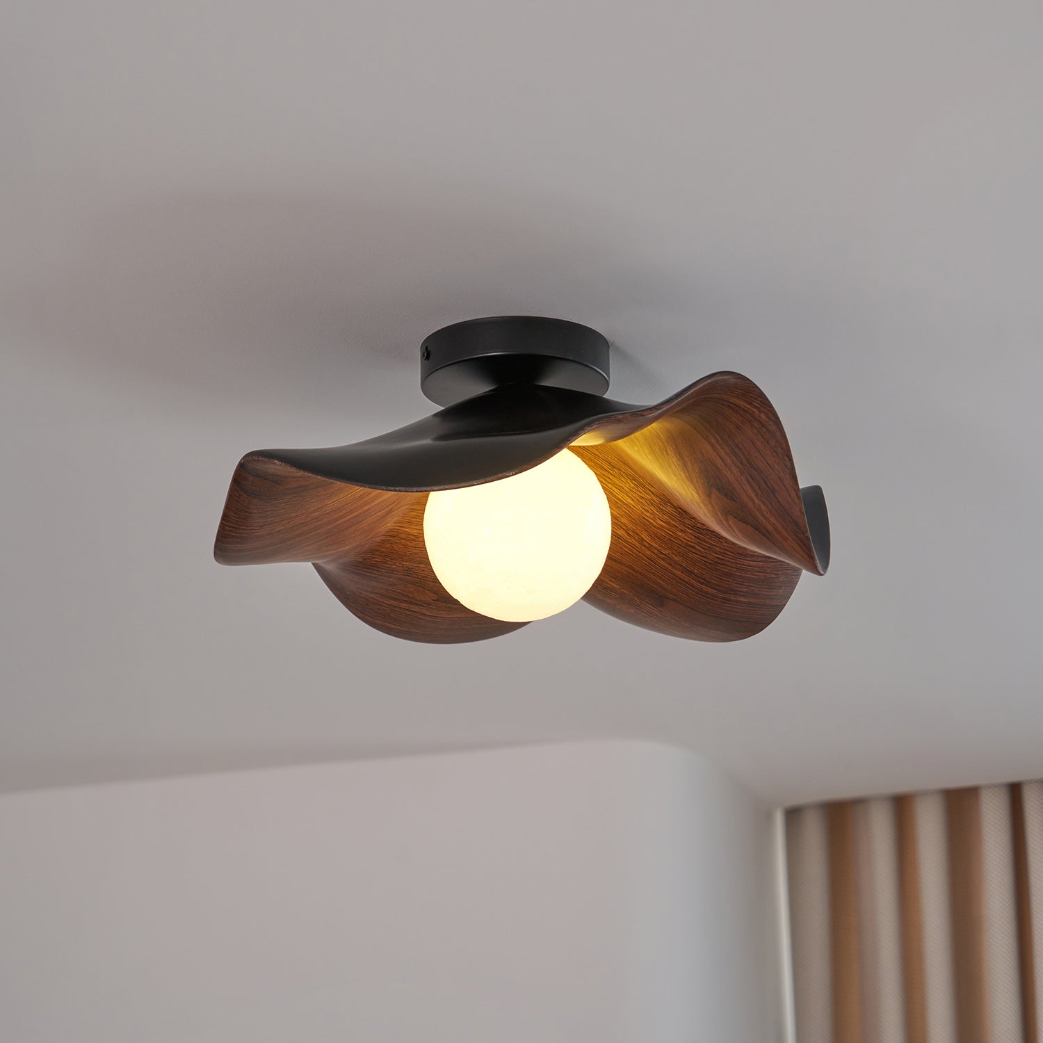 Lanoe Ceiling Light Wood Black&White - Neutralighting