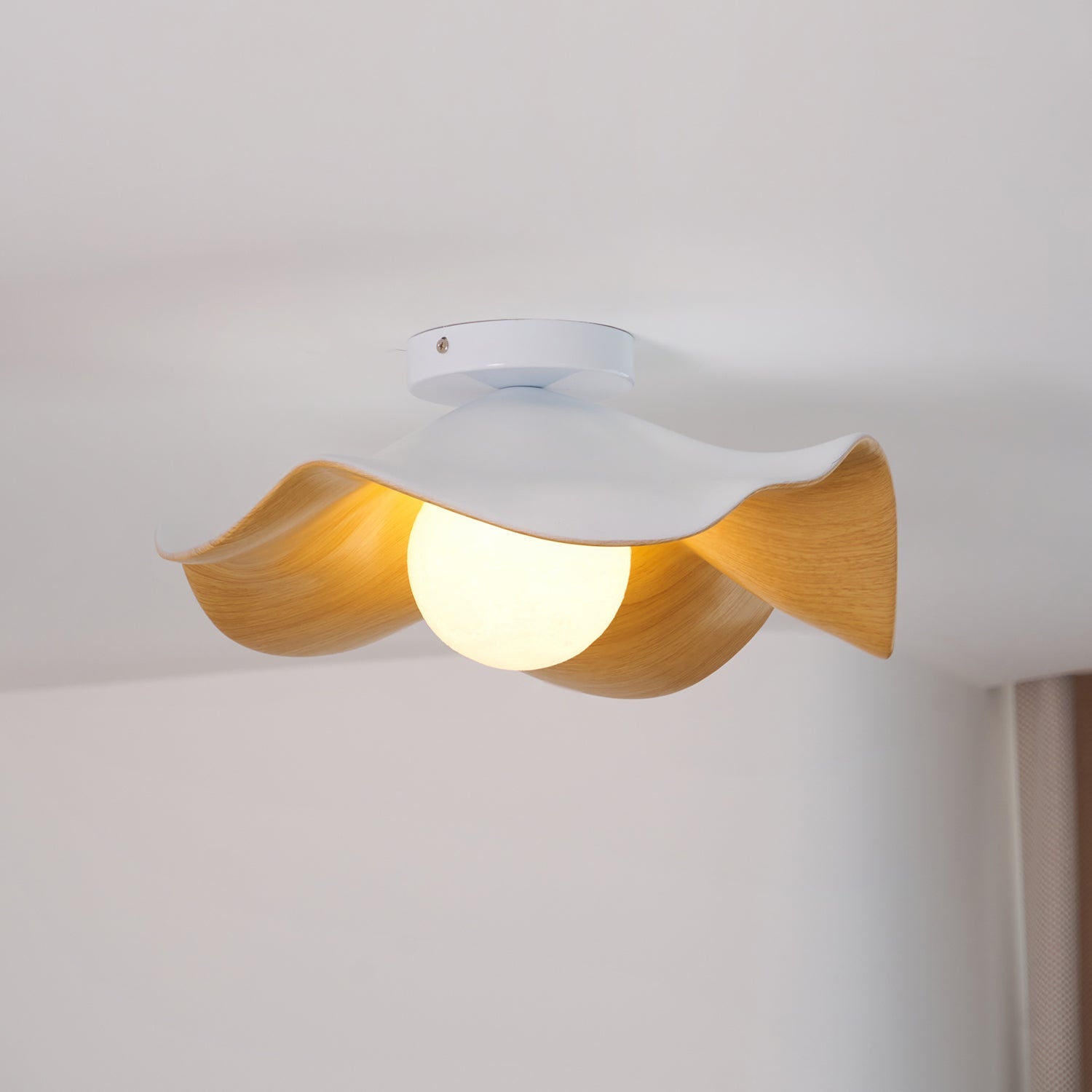 Lanoe Ceiling Light Wood Black&White - Neutralighting