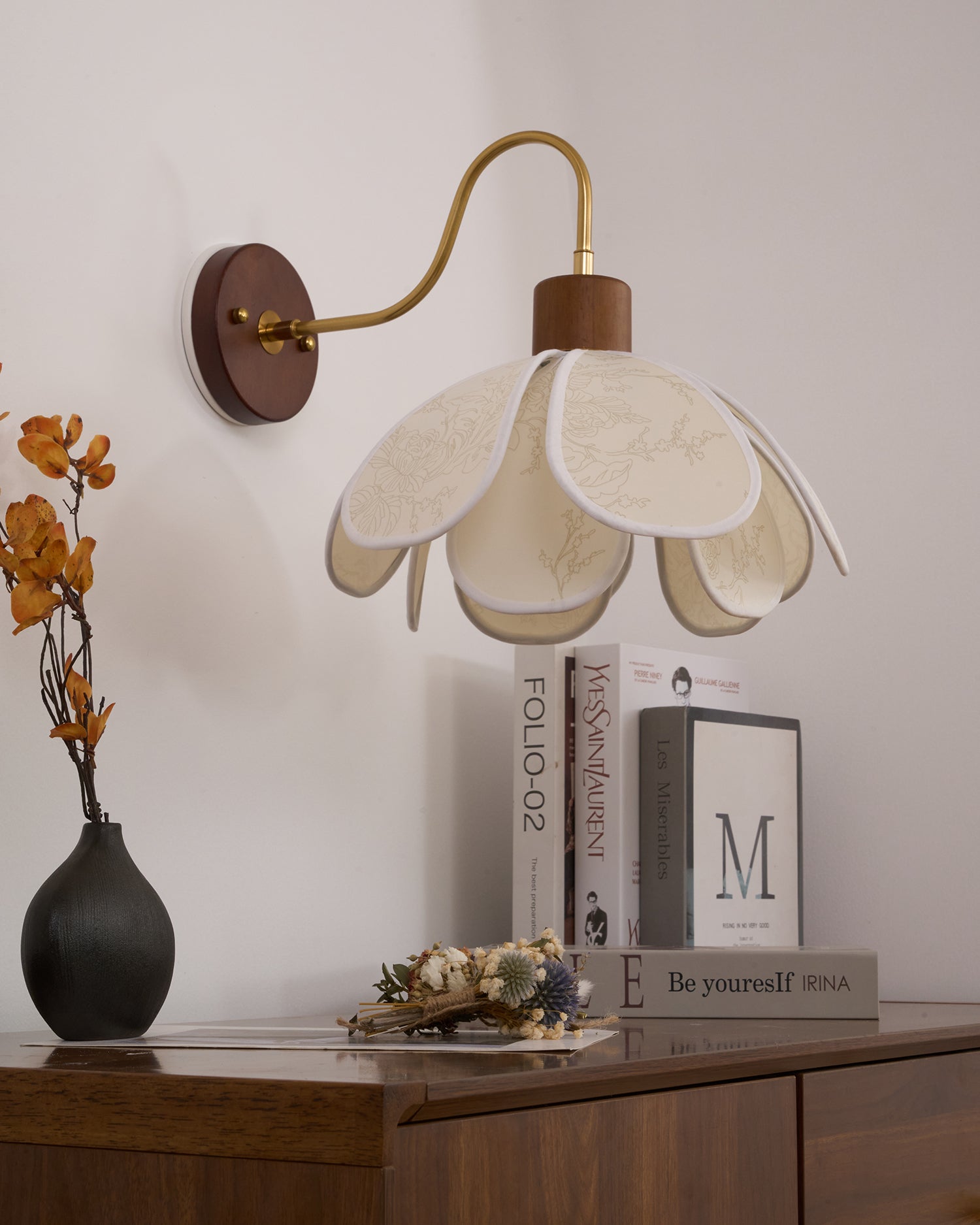 Florayne Vintage Floral Glass Wall Lamp - Neutralighting