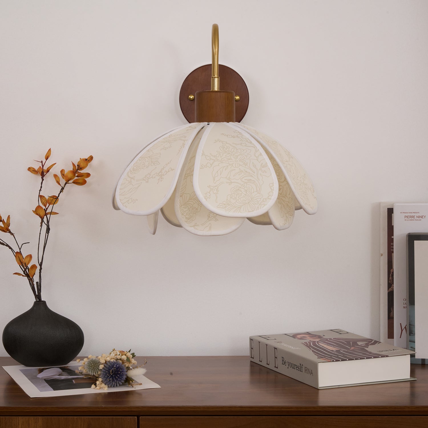 Florayne Vintage Floral Glass Wall Lamp - Neutralighting