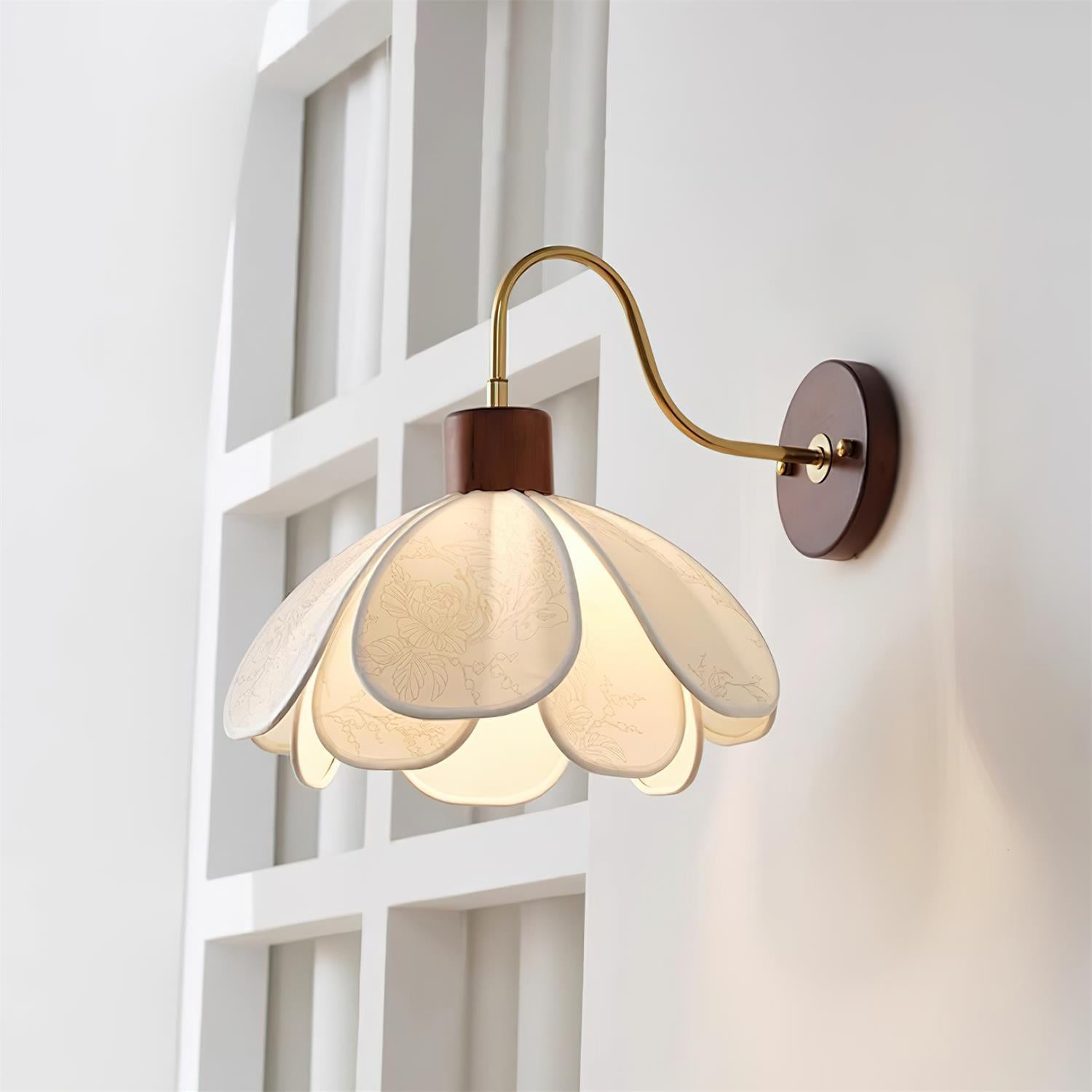 Yuki Wall Lamp Floral Wood Fabirc - Neutralighting