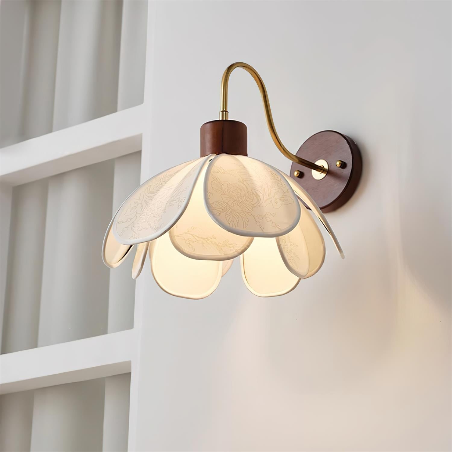 Yuki Wall Lamp Floral Wood Fabirc - Neutralighting