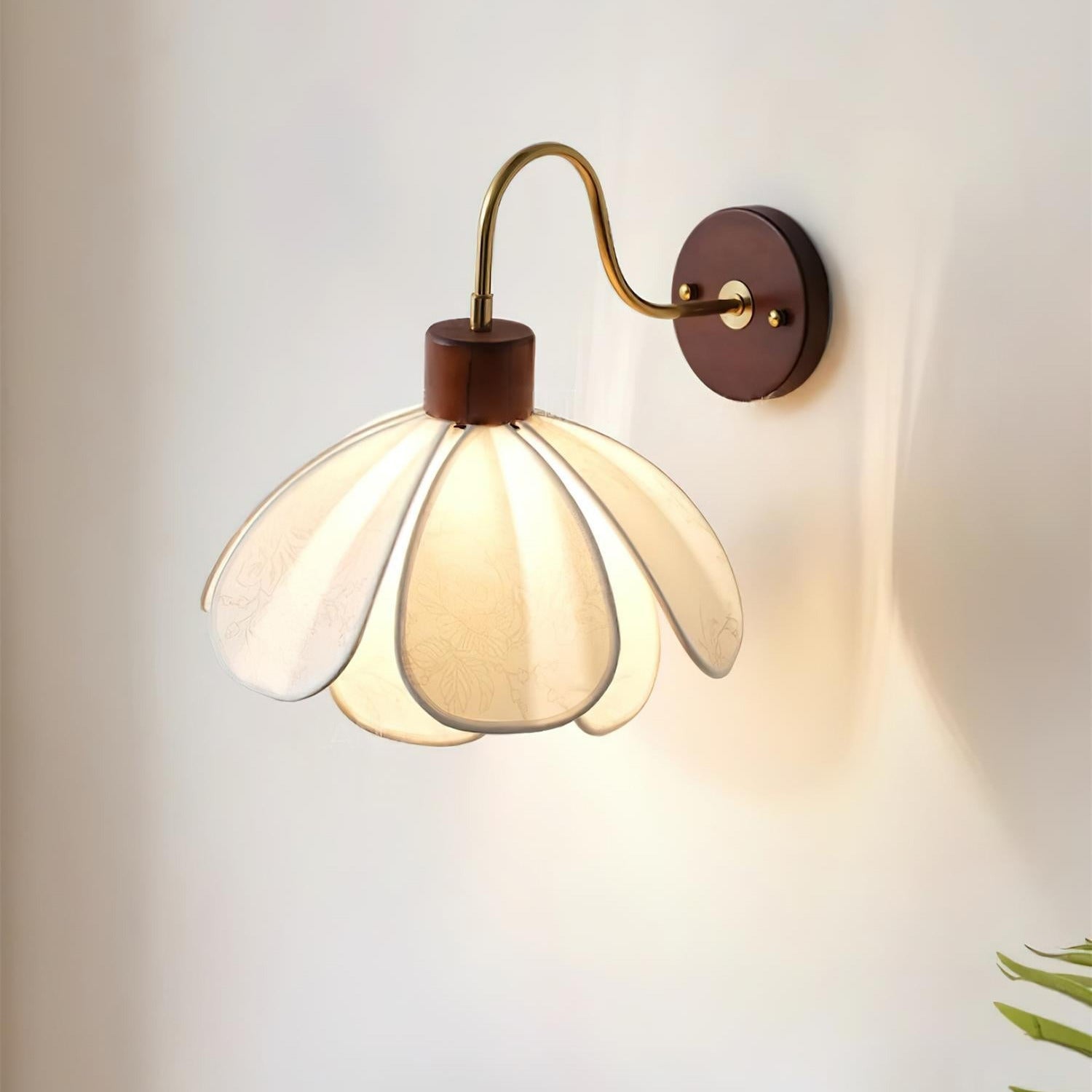 Yuki Wall Lamp Floral Wood Fabirc - Neutralighting