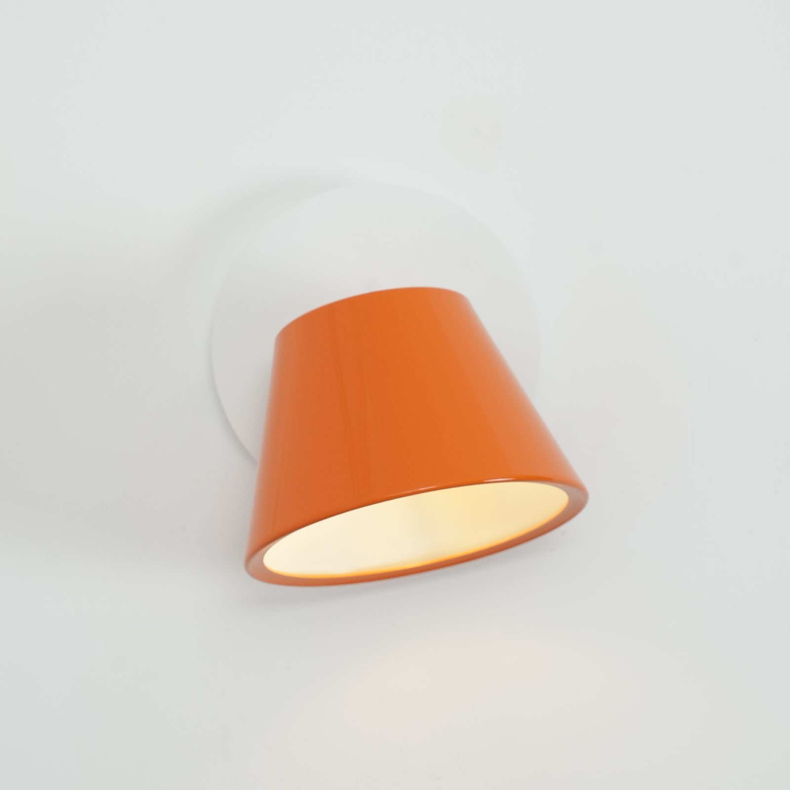Fivra Dual Shade Wall Lamp - Neutralighting