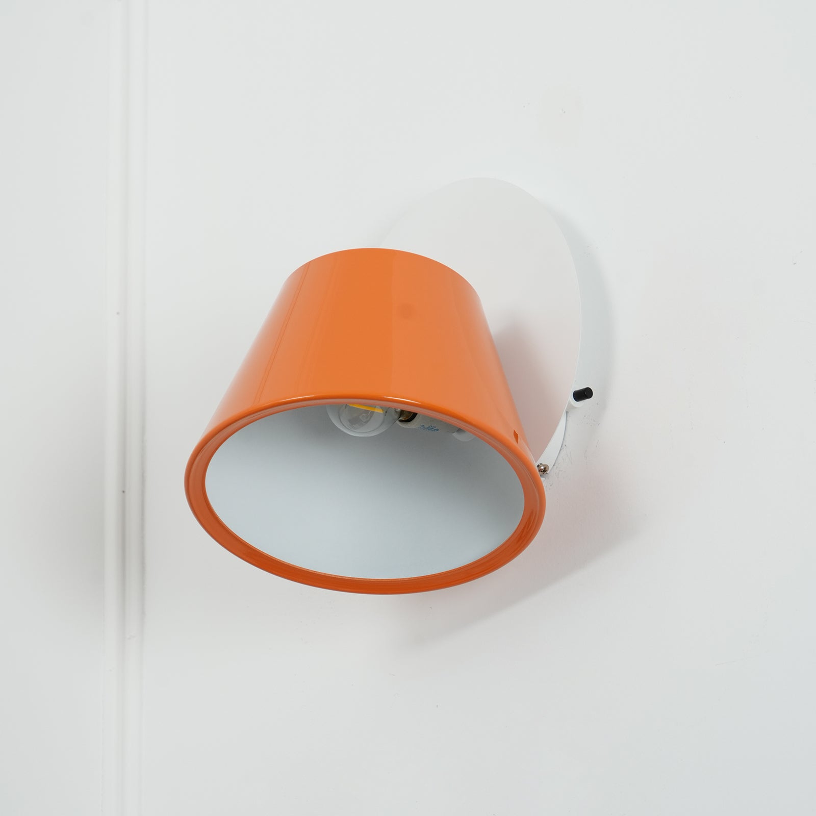 Fivra Dual Shade Wall Lamp - Neutralighting