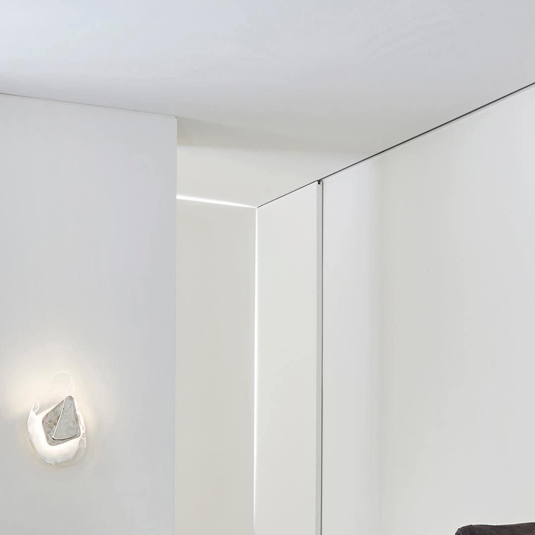 Beatrice Artistic Black Glass Wall Lamp - Neutralighting