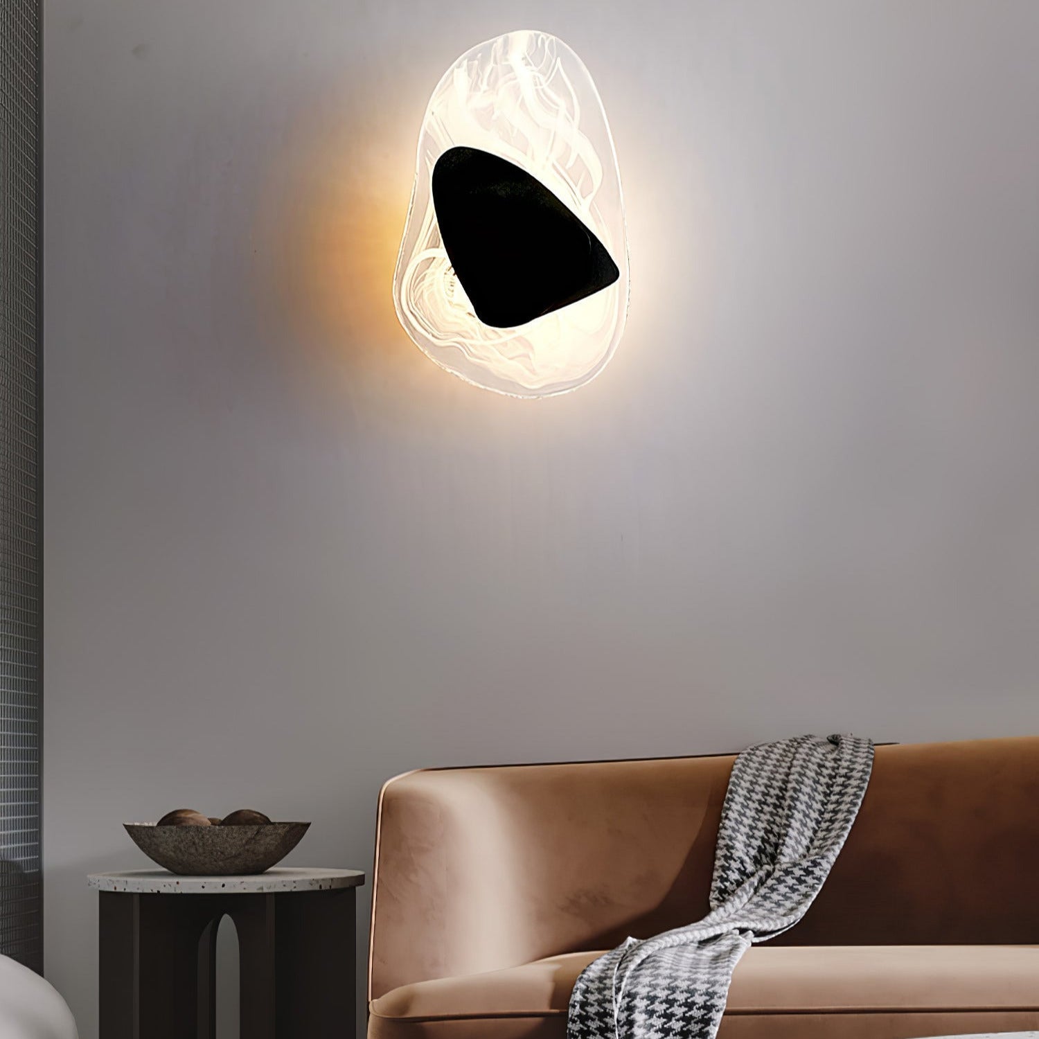 Beatrice Artistic Black Glass Wall Lamp - Neutralighting