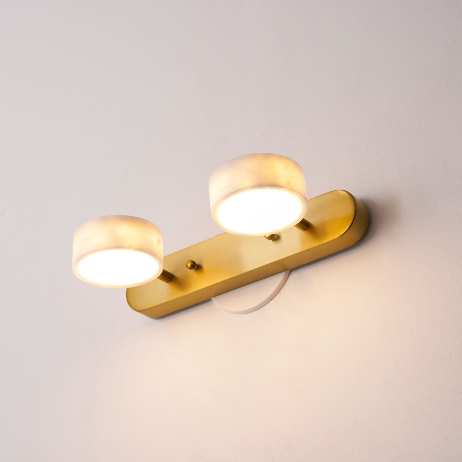 Orshaa Linear Travertine Vanity Light - Neutralighting