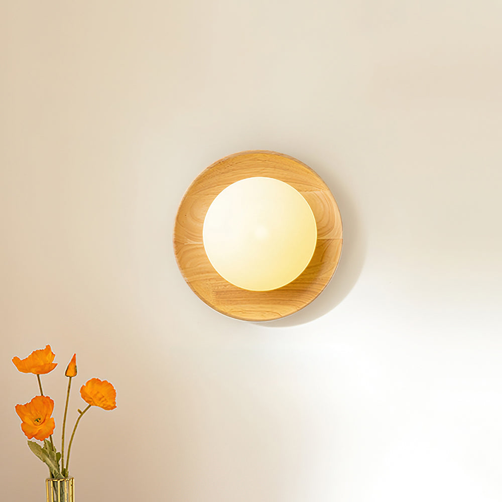 Novin Wooden Wall Lamp - Neutralighting