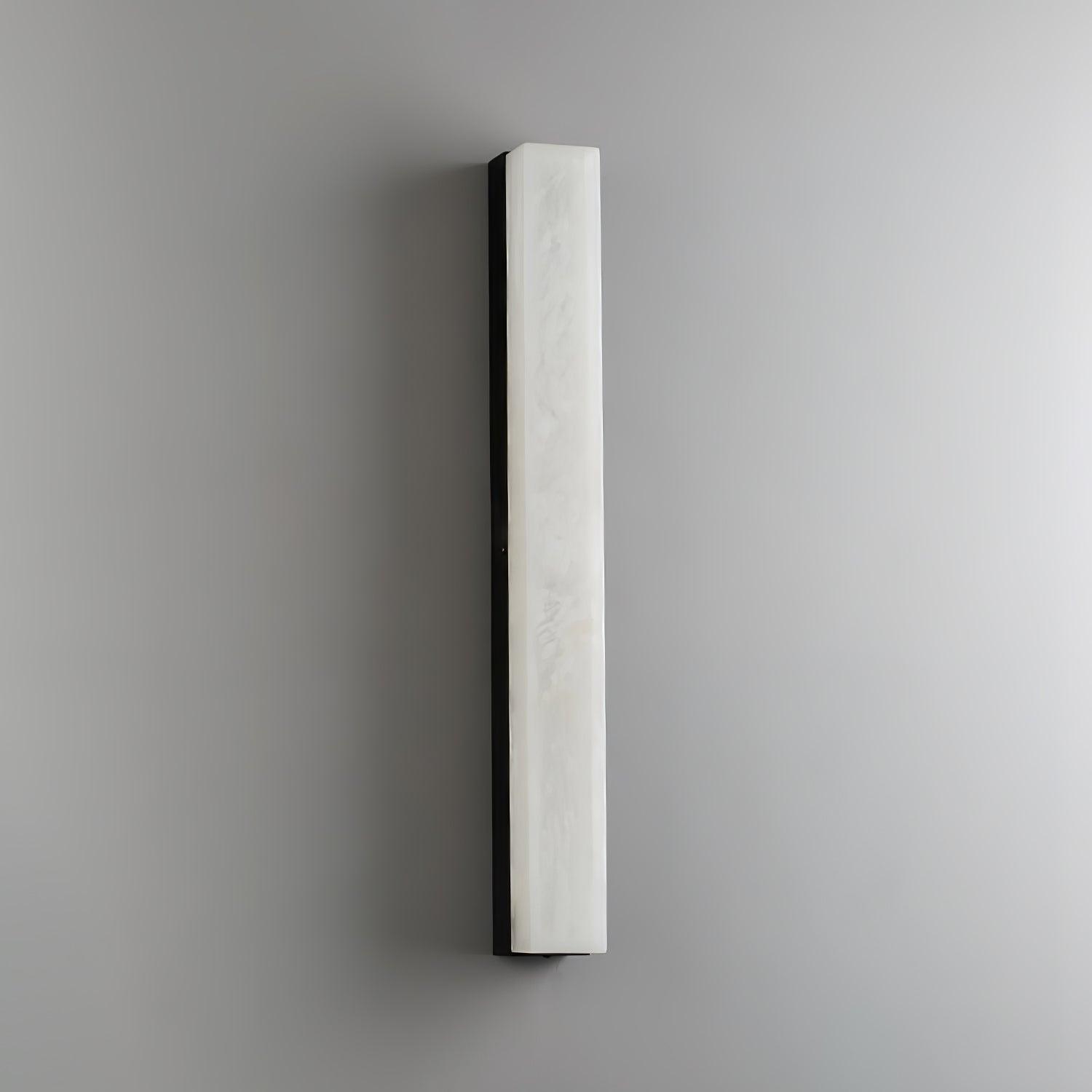 Isen Linear Brass Alabaster Wall Lamp - Neutralighting
