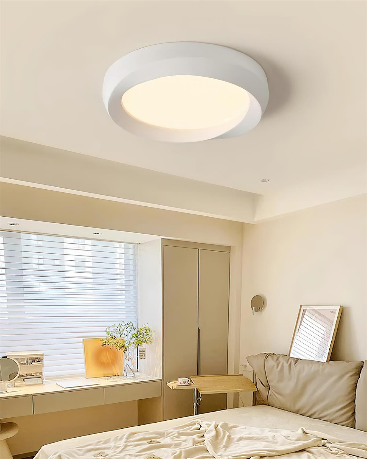 Ceiling Lamp Resin with Soft Curved Frame in Neutral Tones - Neutralighting