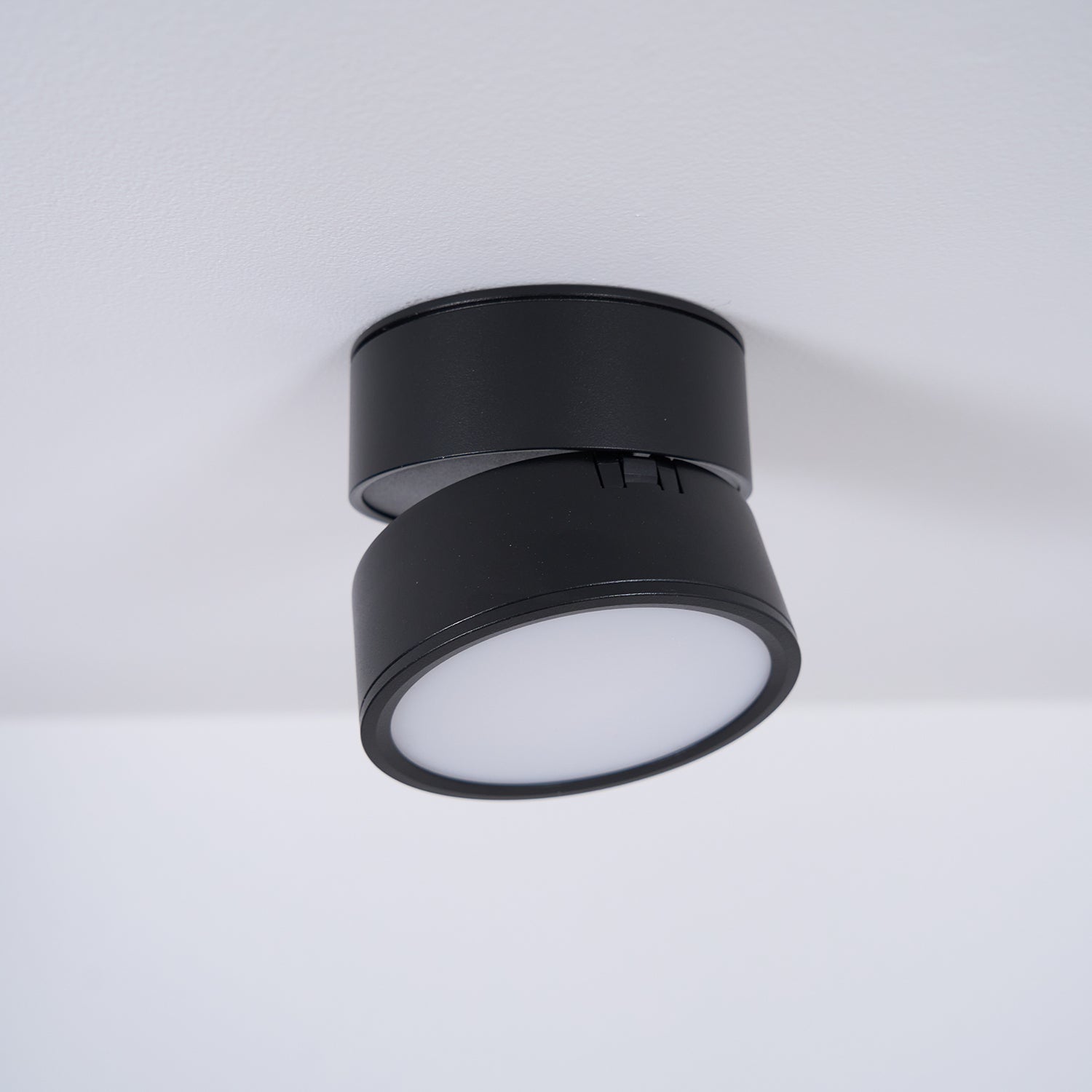 Venn Surface Recessed Light Spot - Neutralighting