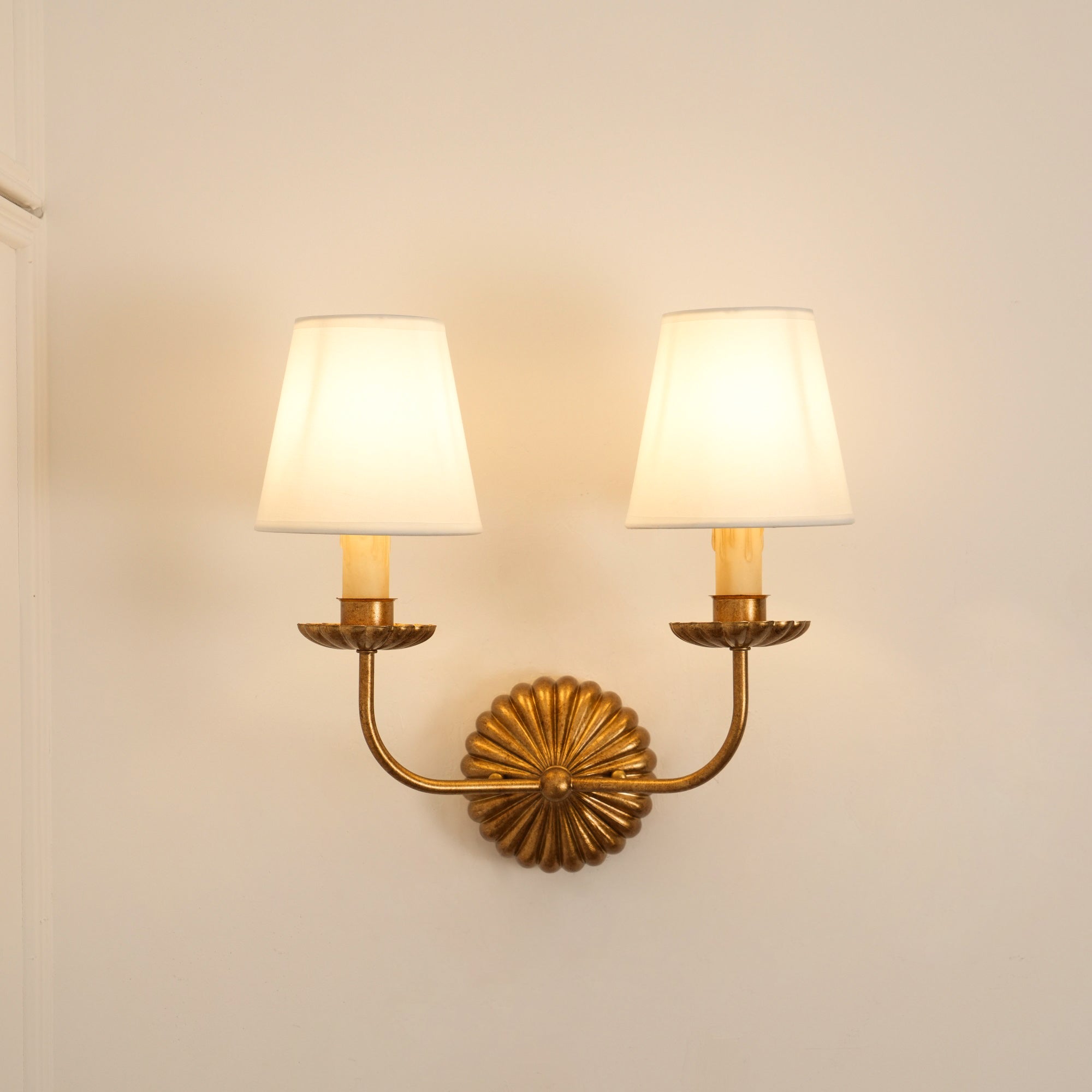 Versailles Wall Lamp - Neutralighting