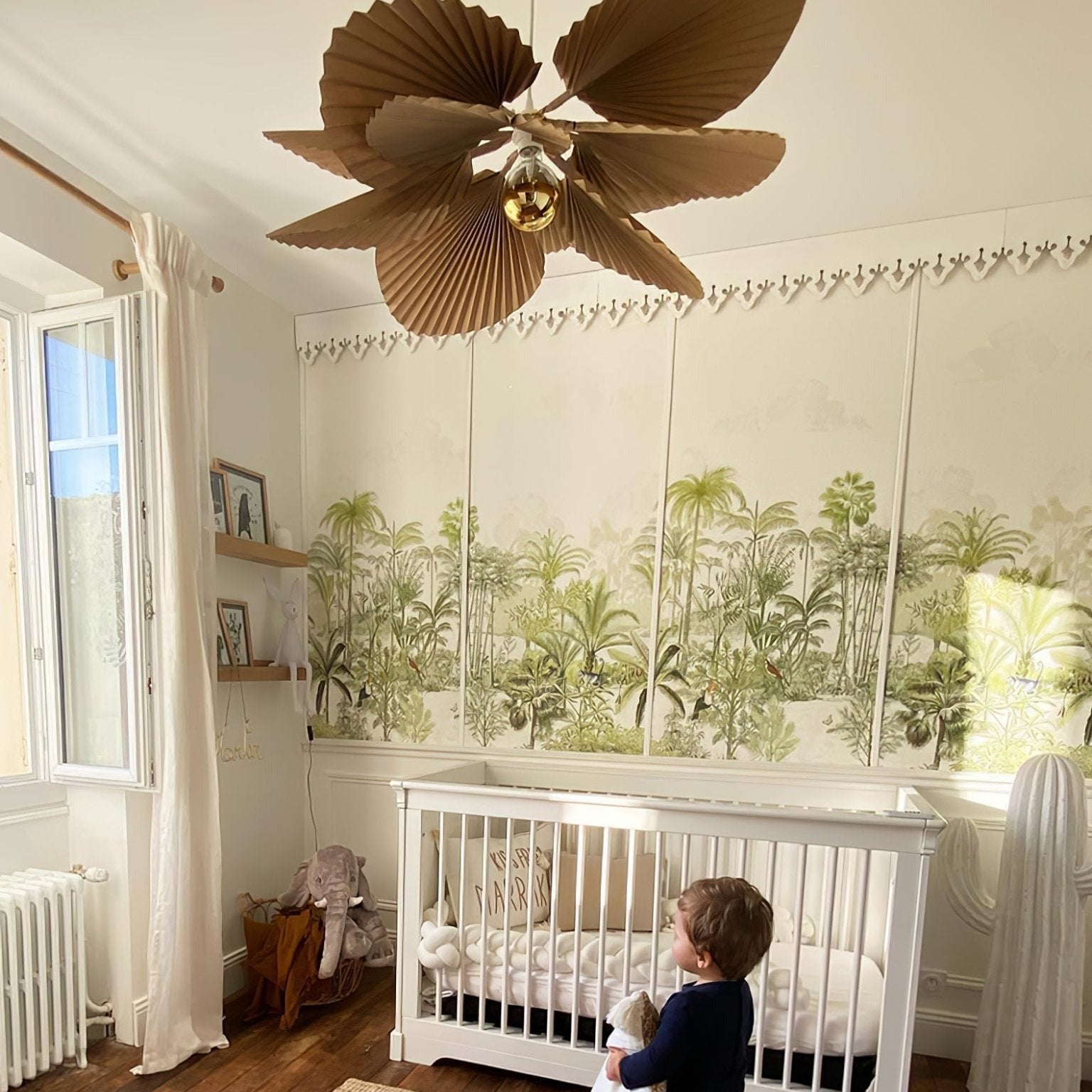 Lyra Folded Leaf Lotus Pendant Lamp Paper - Neutralighting